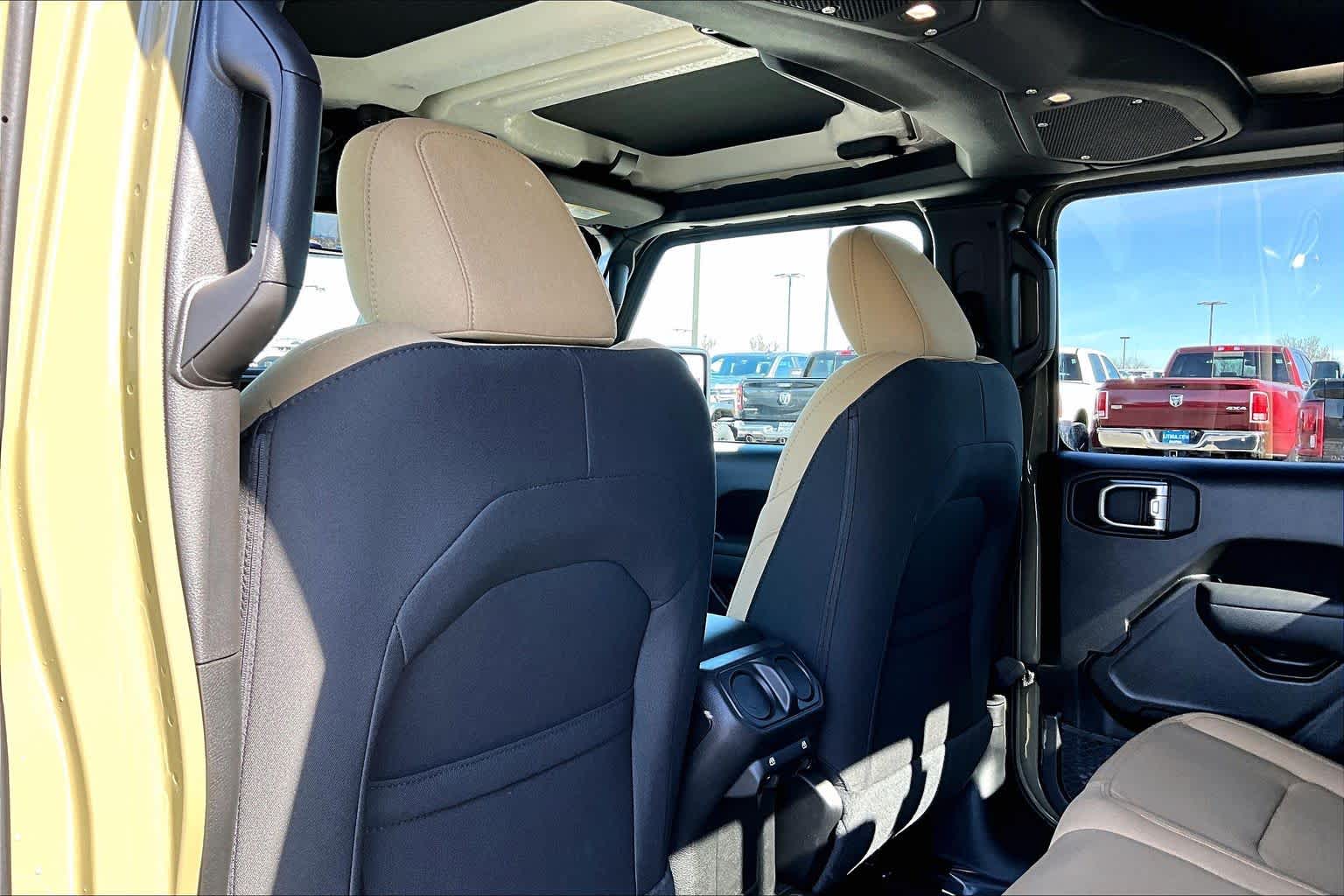 Thumbnail: 2026 Jeep Gladiator - 10