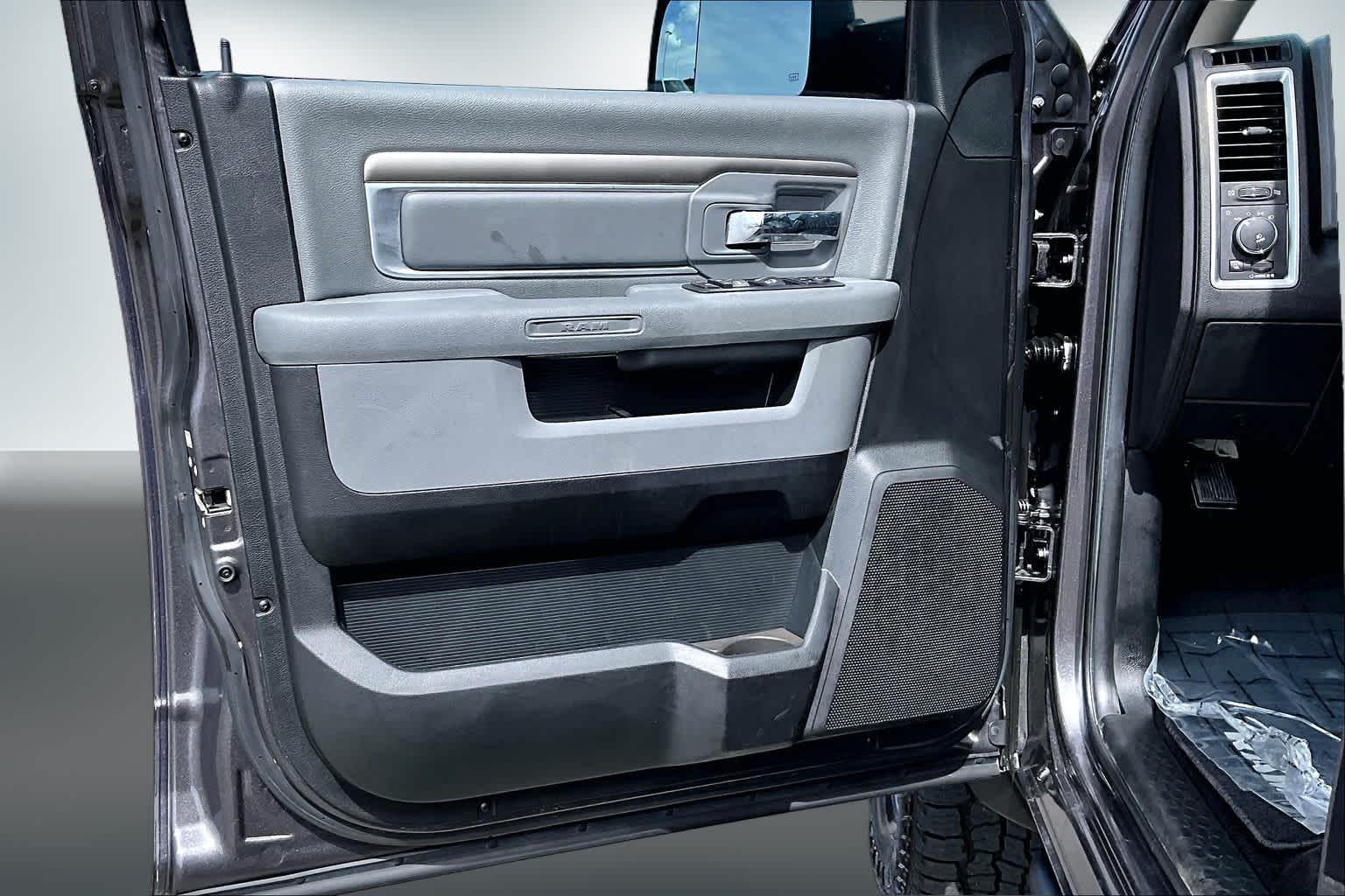 Thumbnail: 2017 RAM 1500 - 25