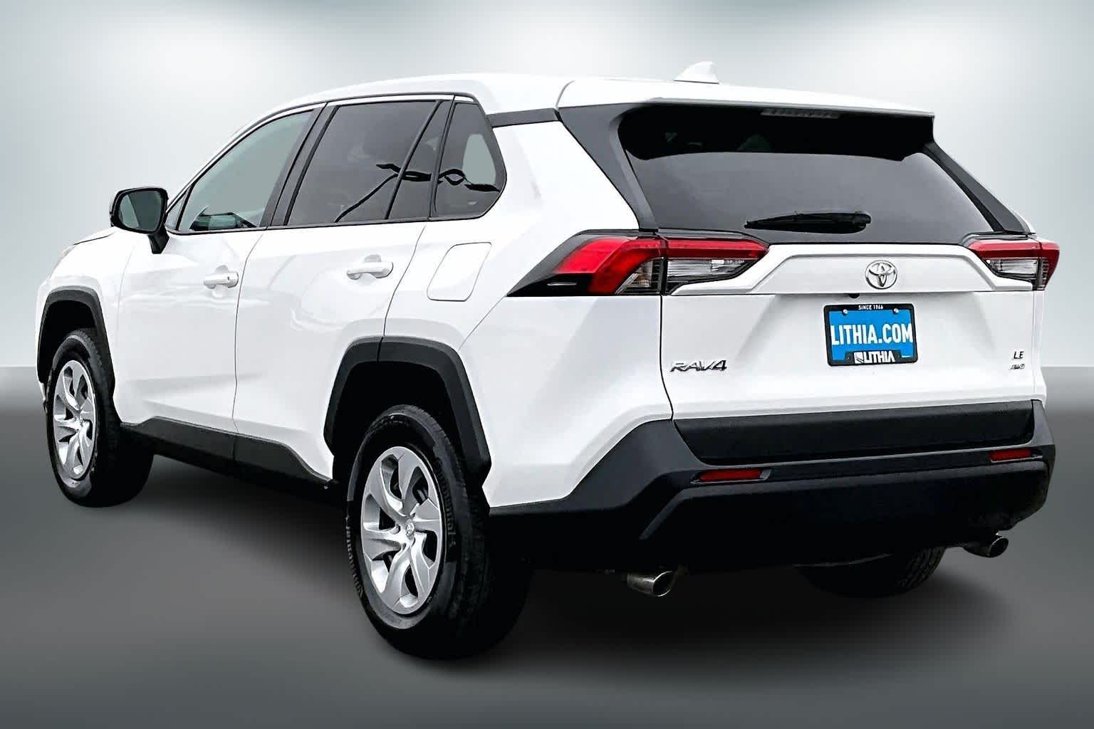 Thumbnail: 2023 Toyota RAV4 - 4