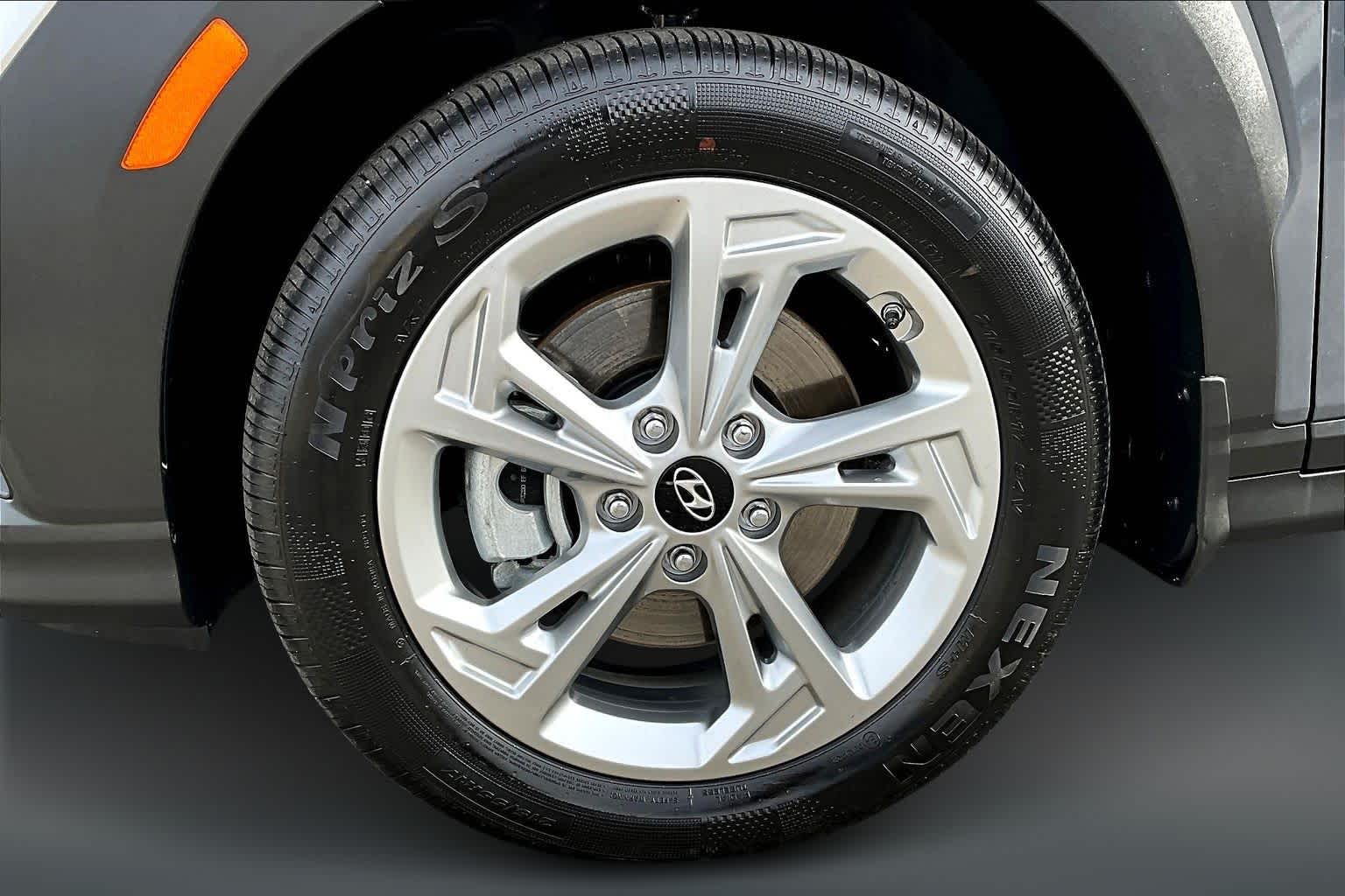 Thumbnail: 2023 Hyundai Kona - 8