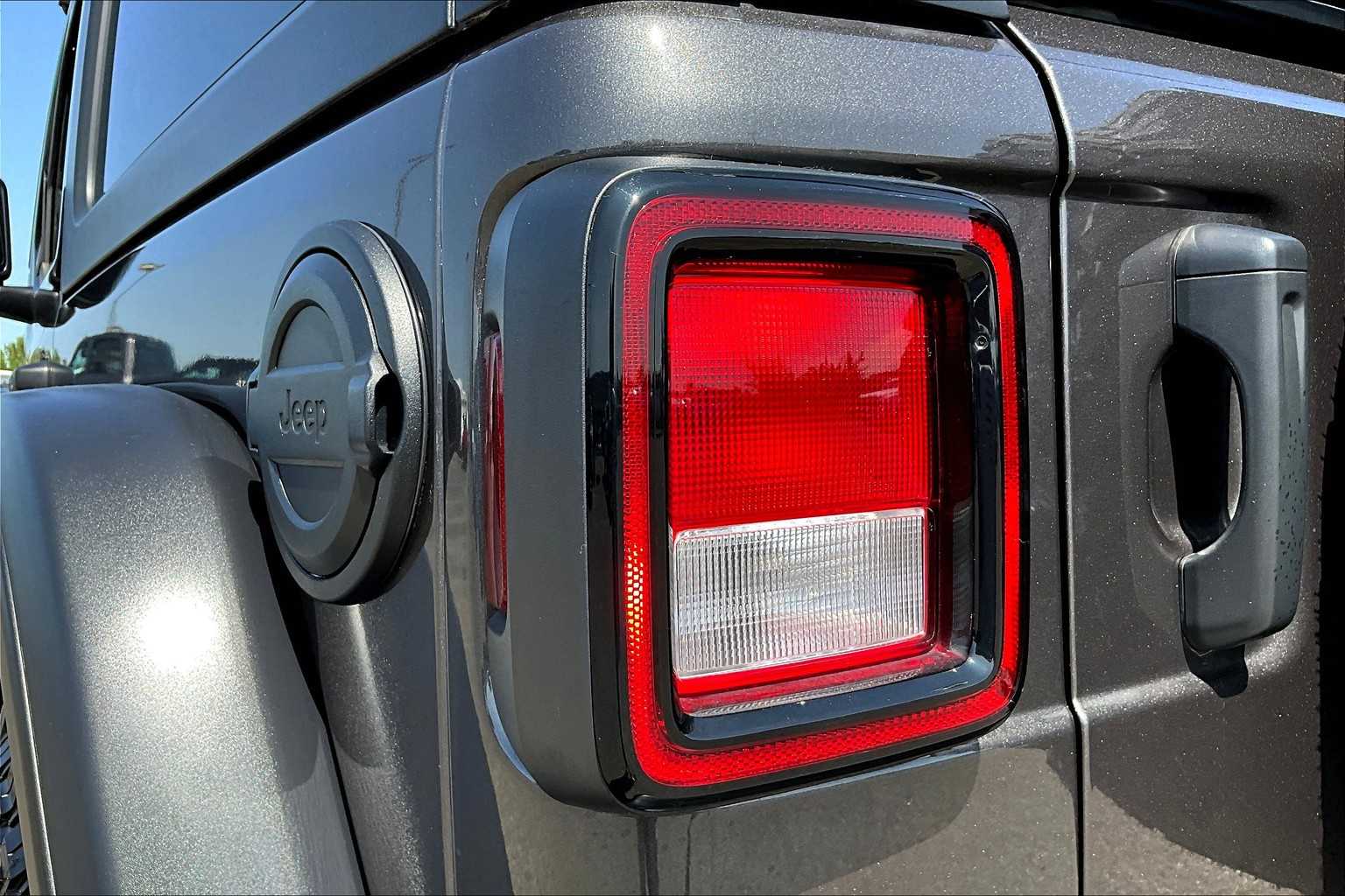2024 Jeep Wrangler Sport 29