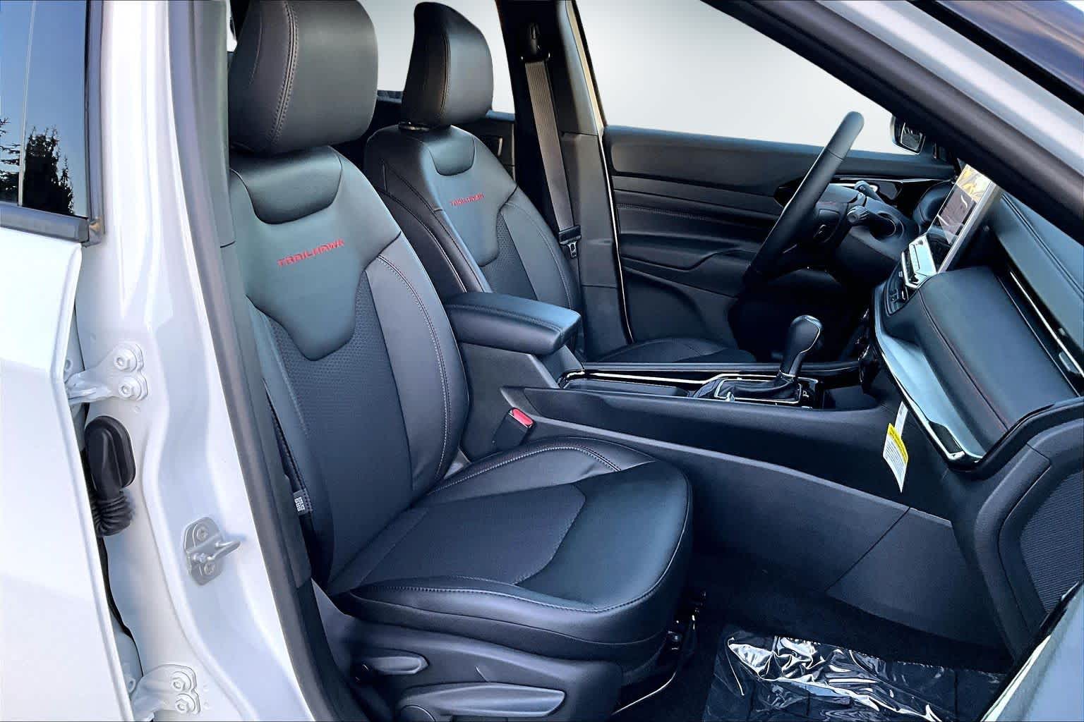 Thumbnail: 2026 Jeep Compass - 14