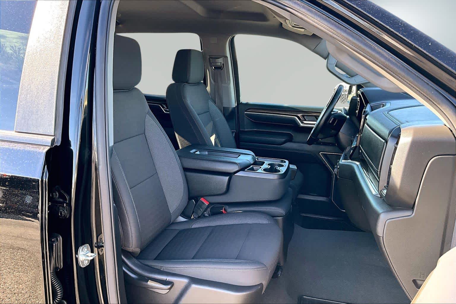 Thumbnail: 2025 Chevrolet Silverado 1500 - 12