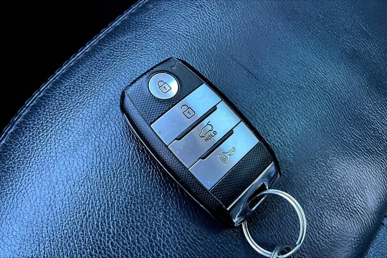 Thumbnail: 2016 Kia Sportage - 17