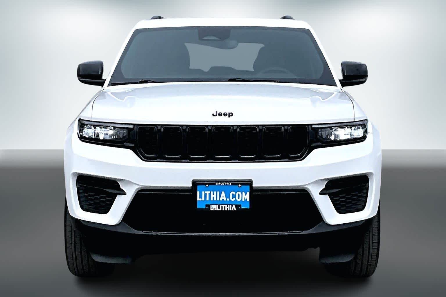 Thumbnail: 2024 Jeep Grand Cherokee - 6