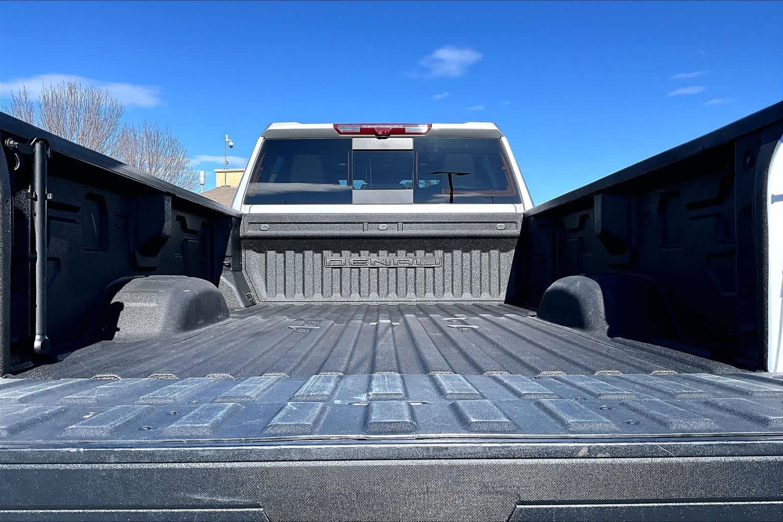 Thumbnail: 2020 GMC Sierra 3500 - 18