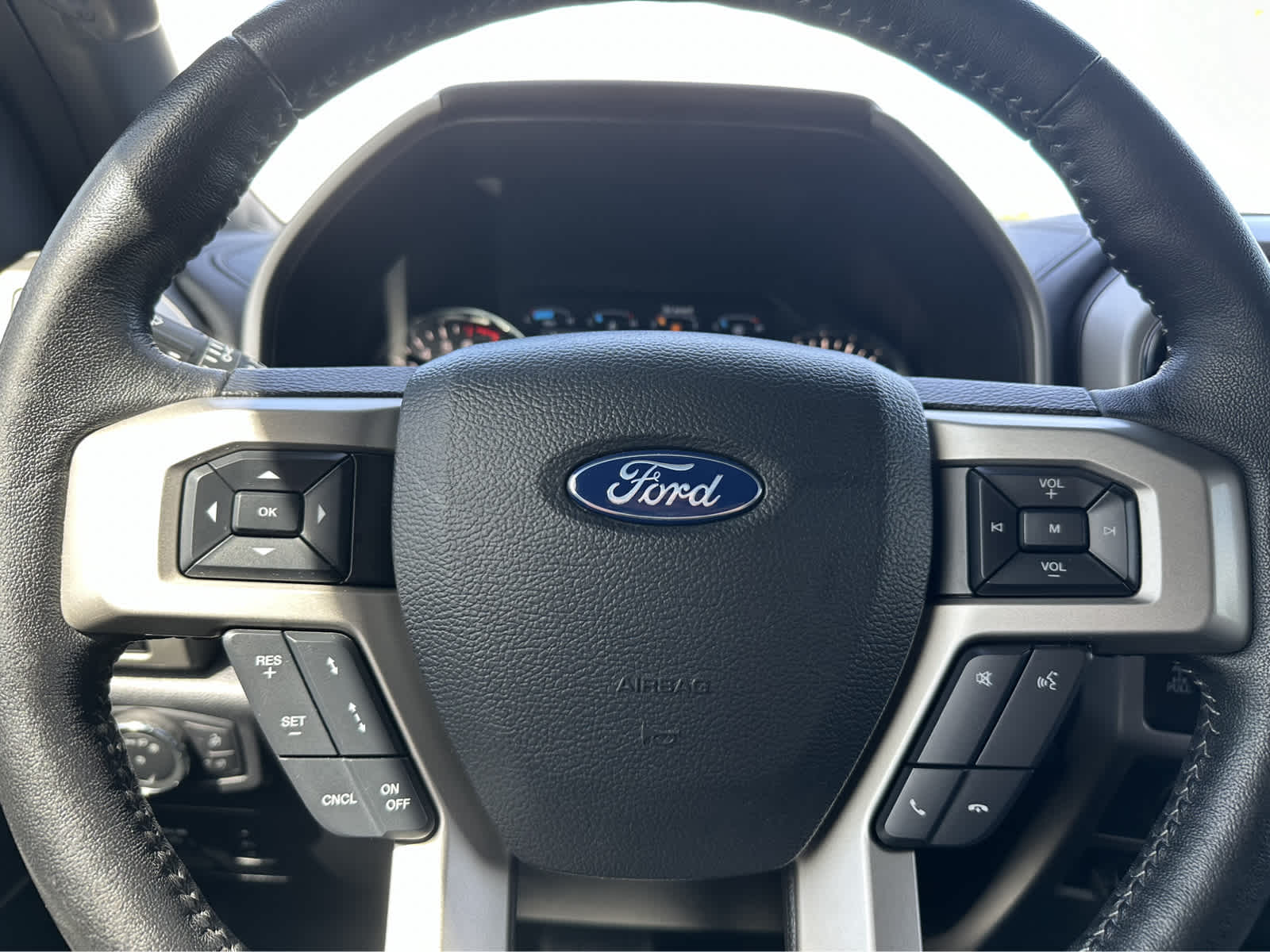 Thumbnail: 2019 Ford F-150 - 15