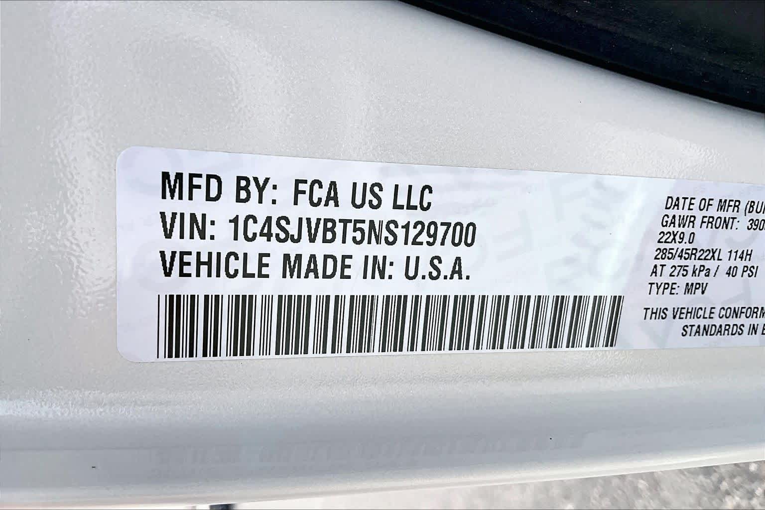 Thumbnail: 2022 Jeep Wagoneer - 20