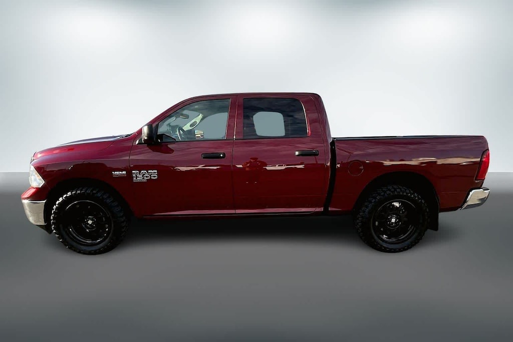 Used 2022 Ram 1500 Classic SLT Truck Crew Cab