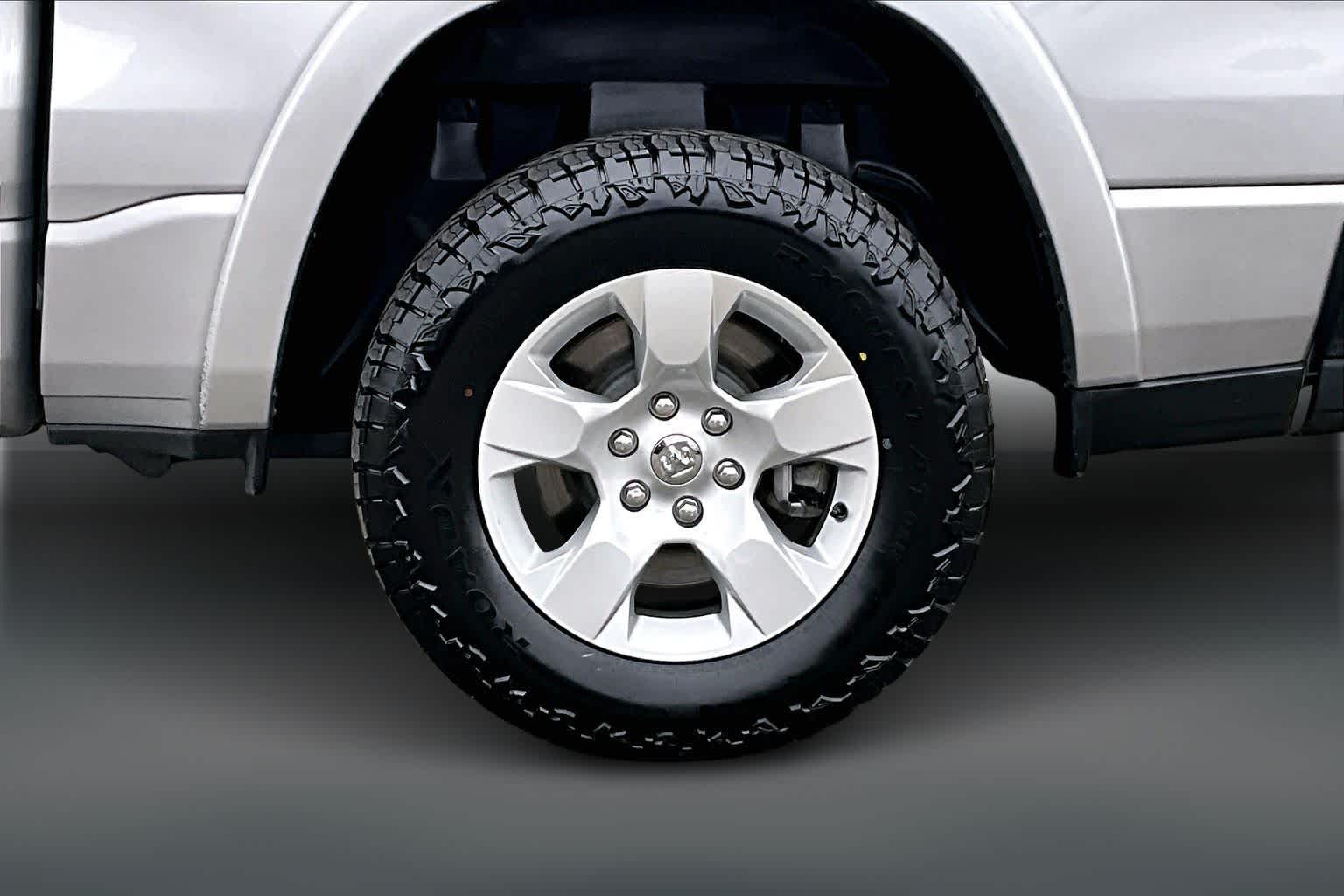 Thumbnail: 2025 RAM 1500 - 34