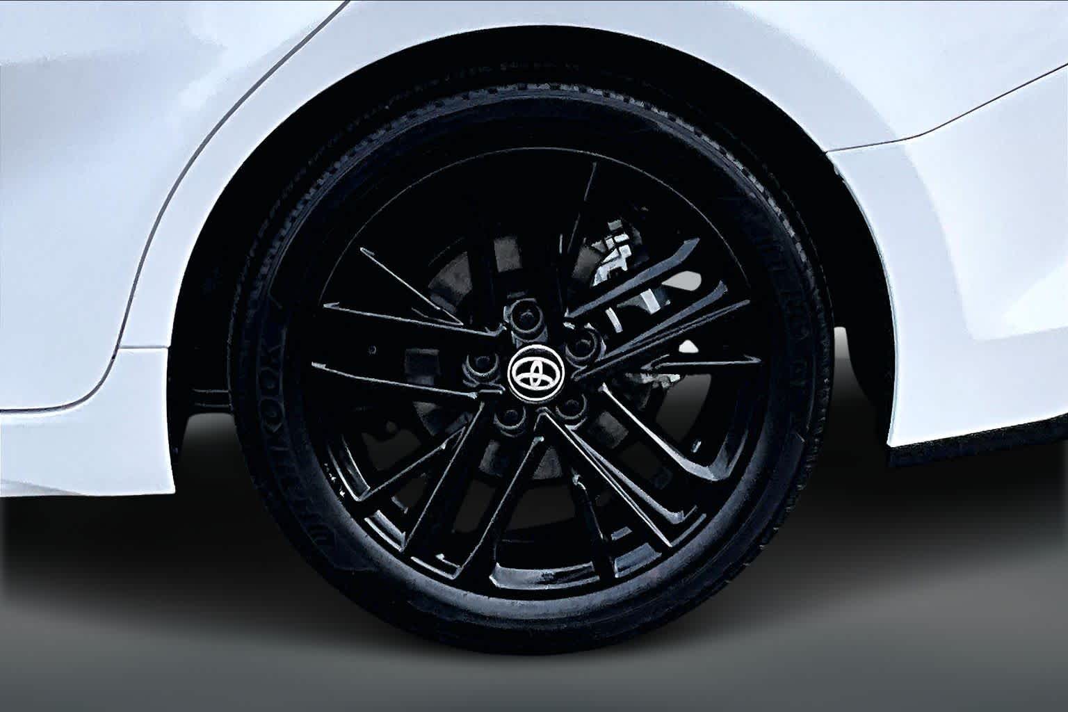 Thumbnail: 2025 Toyota Camry - 33