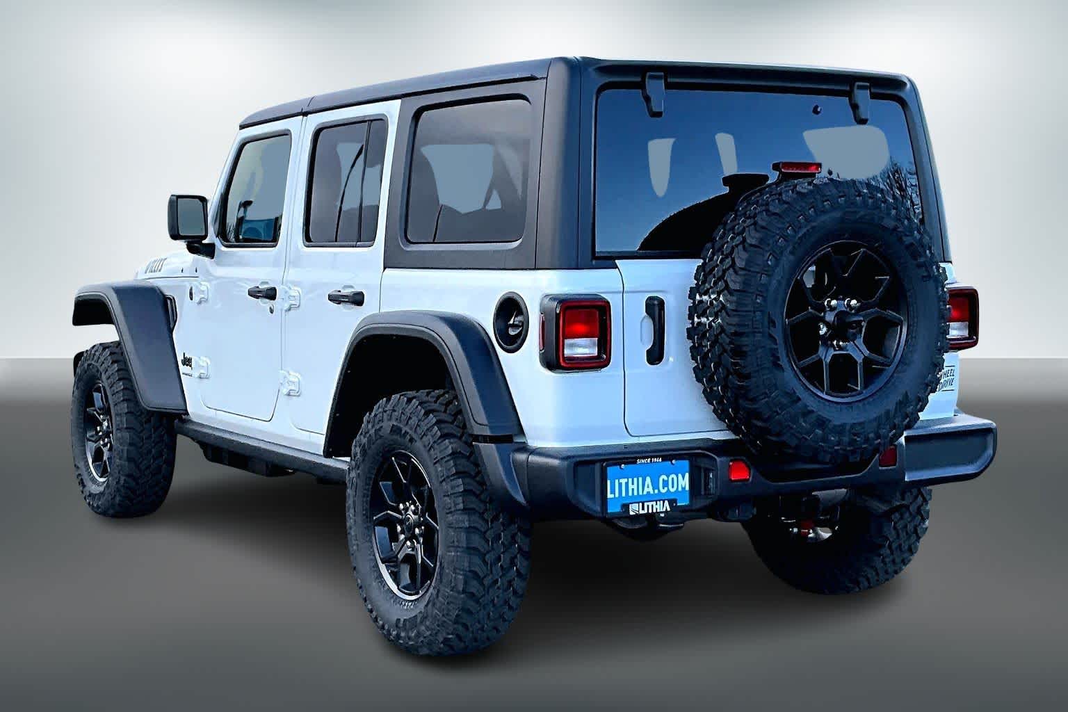 Thumbnail: 2026 Jeep Wrangler - 4