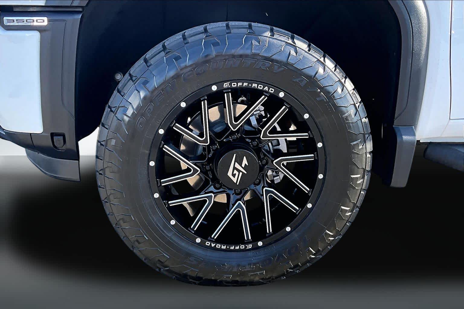 Thumbnail: 2025 GMC Sierra 3500 - 8