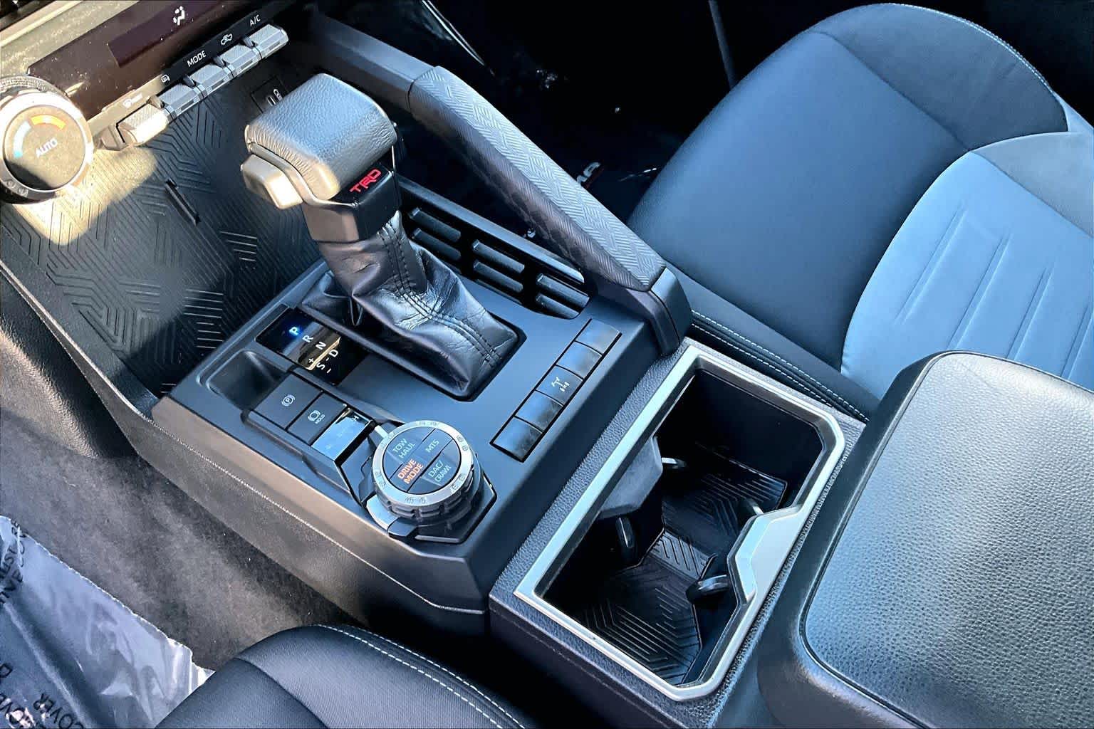 Thumbnail: 2024 Toyota Tacoma - 16