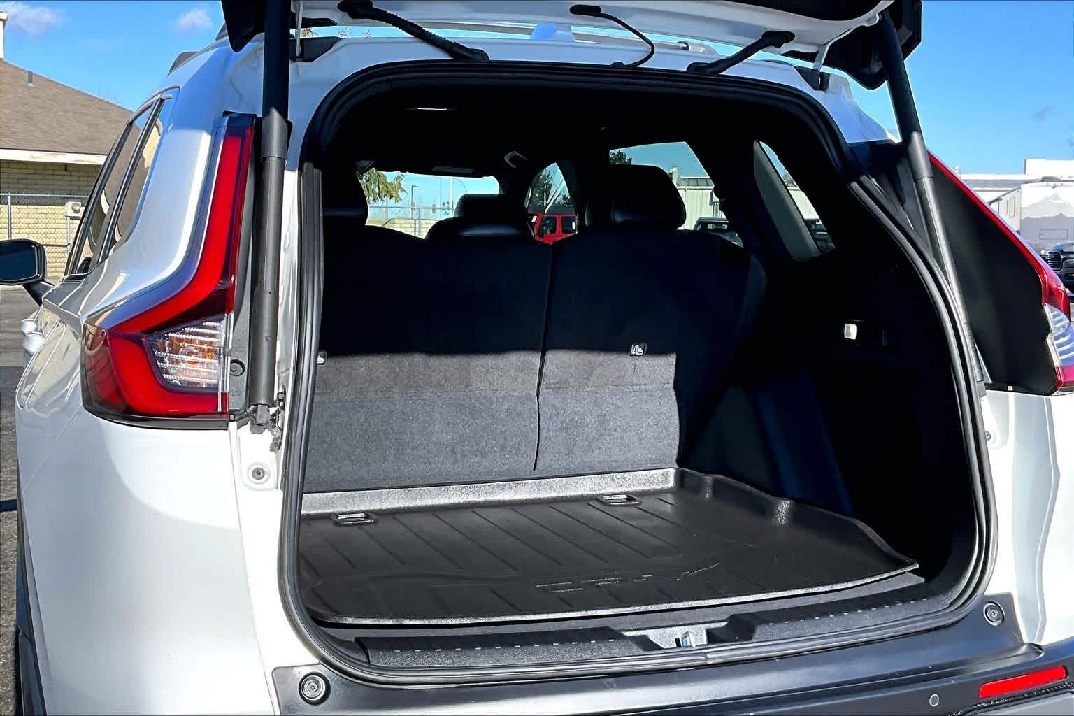 Thumbnail: 2023 Honda CR-V - 17