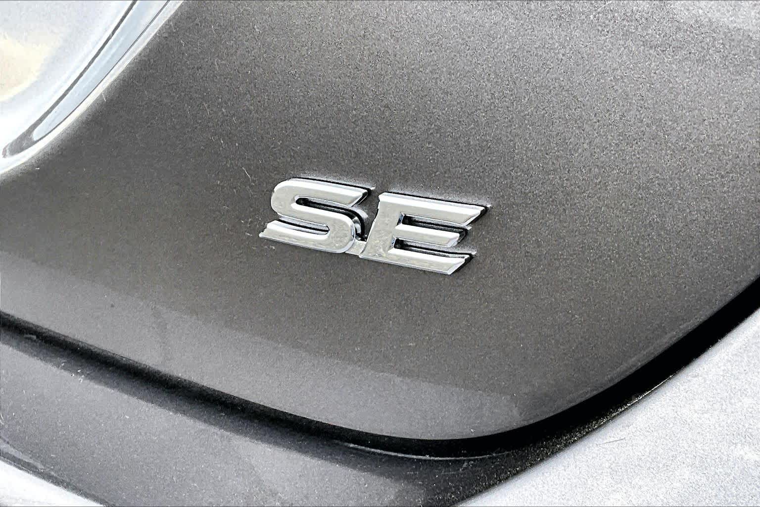 Thumbnail: 2023 Toyota Camry - 6