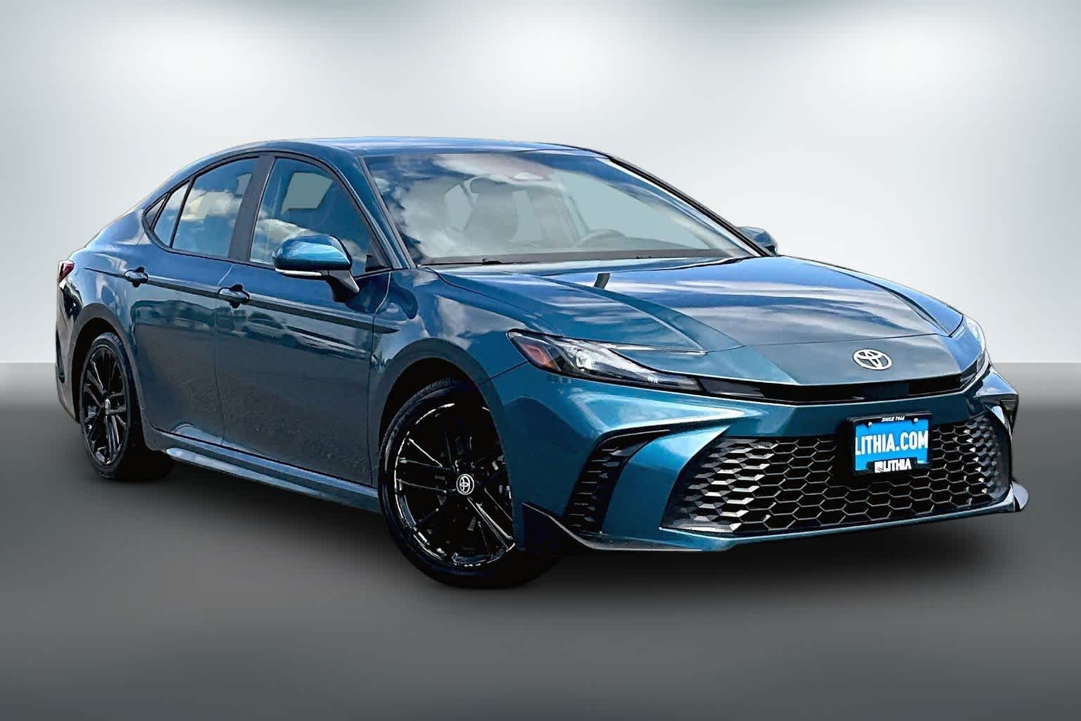 Thumbnail: 2025 Toyota Camry - 21