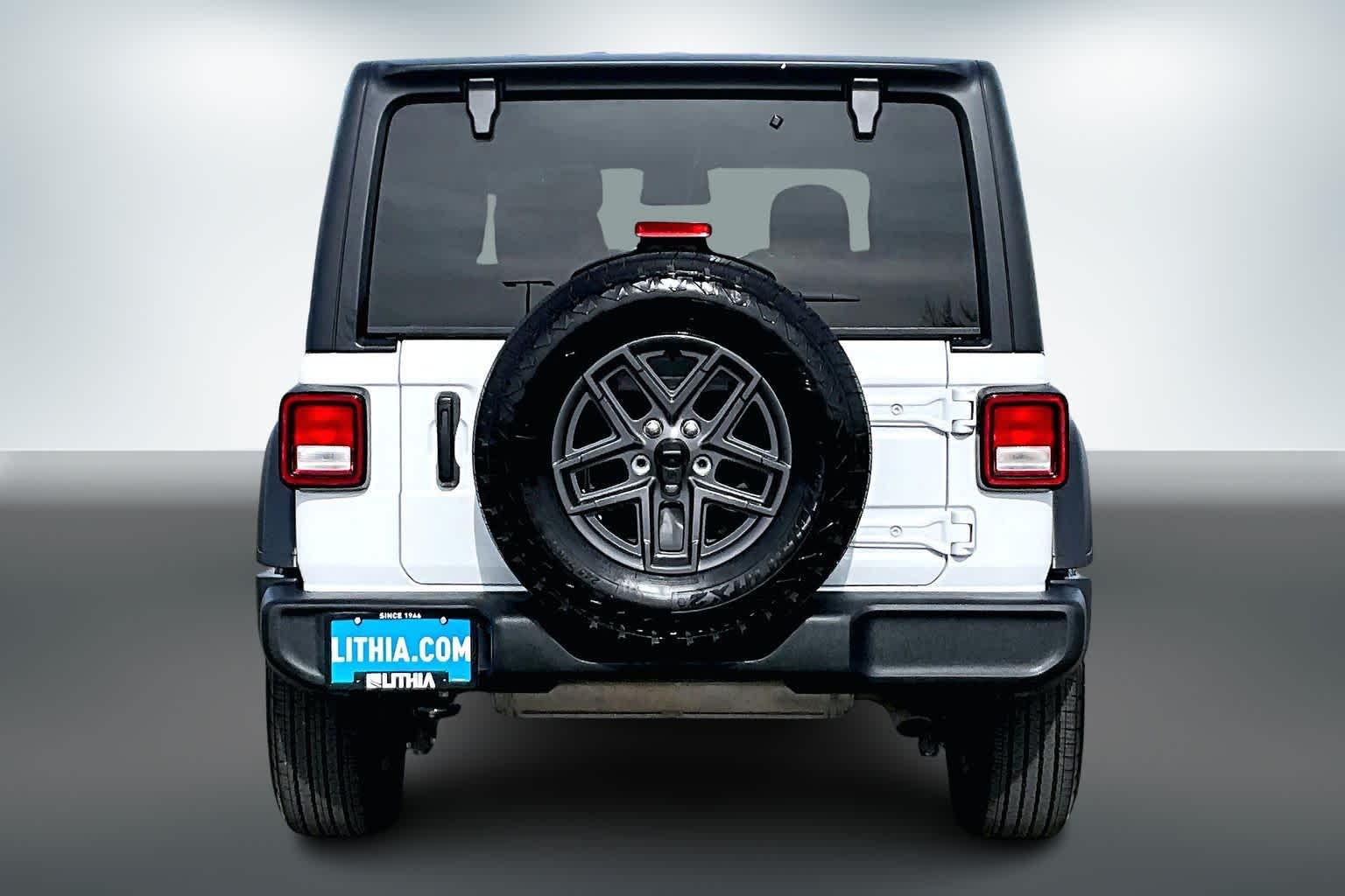 Thumbnail: 2024 Jeep Wrangler - 5