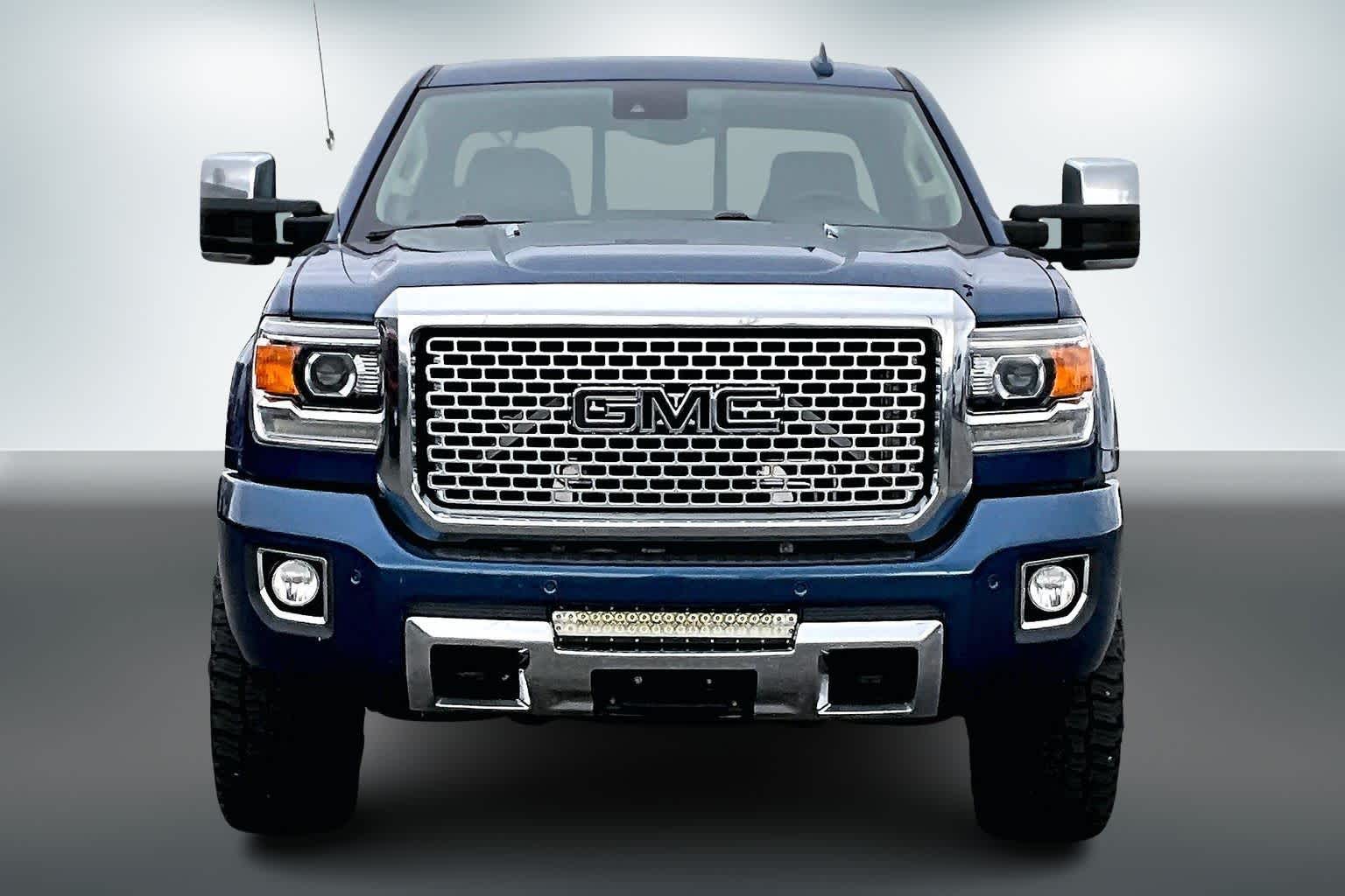 Thumbnail: 2015 GMC Sierra 2500 - 6