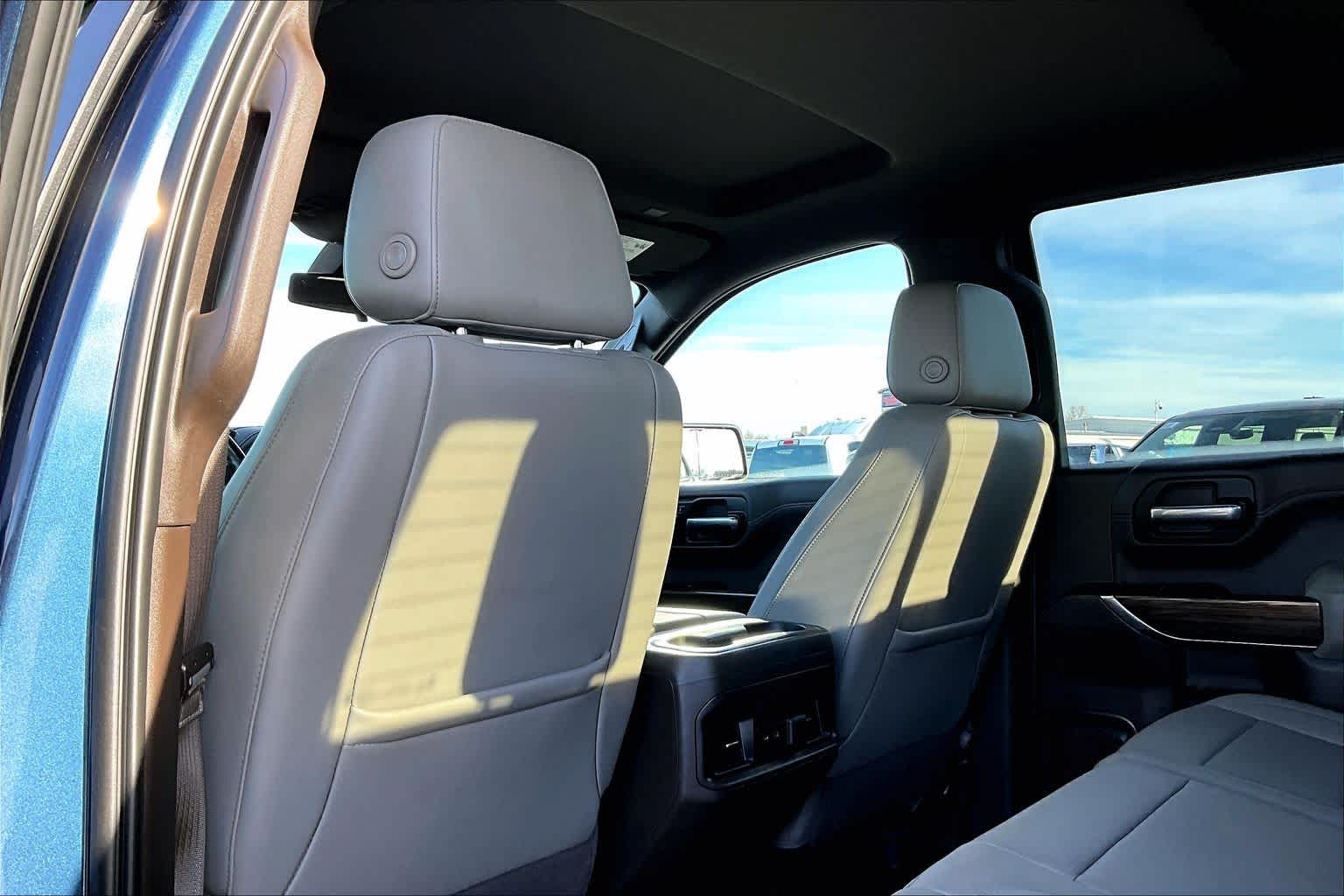 Thumbnail: 2019 Chevrolet Silverado 1500 - 11