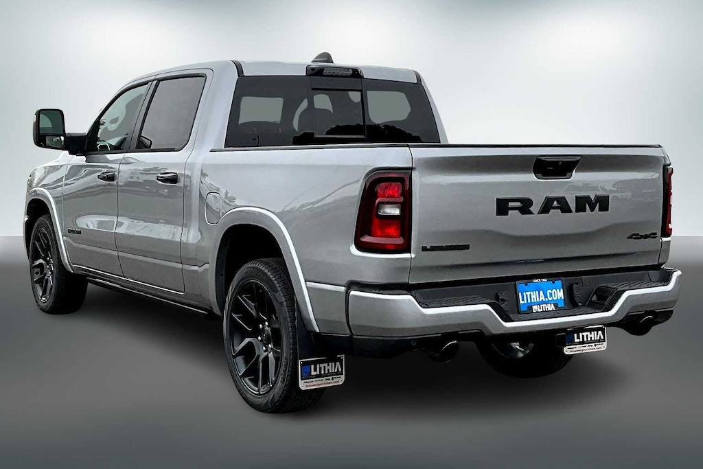 New 2026 Ram 1500 LARAMIE CREW CAB 4X4 5'7 BOX Pickup