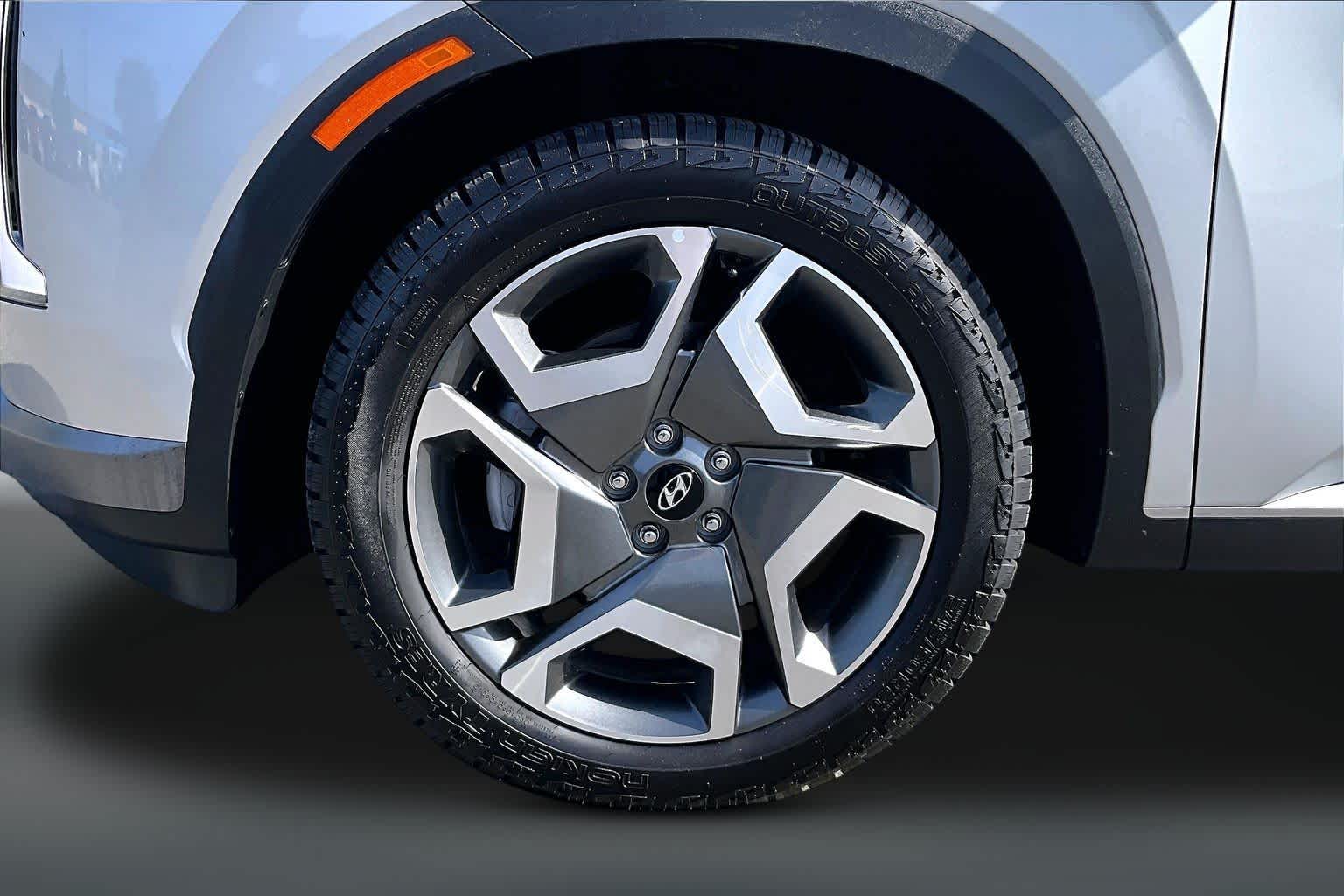 Thumbnail: 2023 Hyundai Palisade - 8