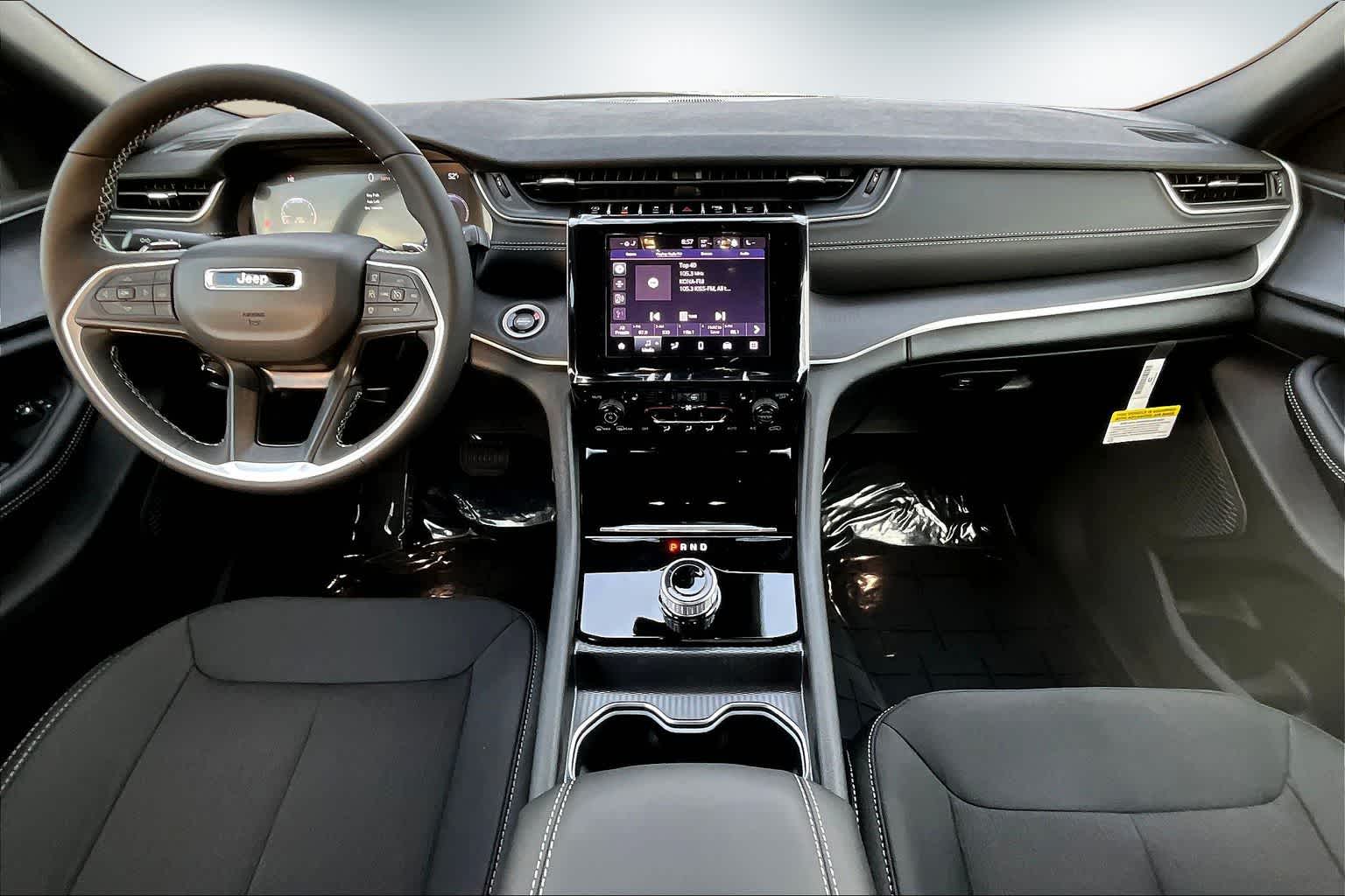 Thumbnail: 2025 Jeep Grand Cherokee - 10