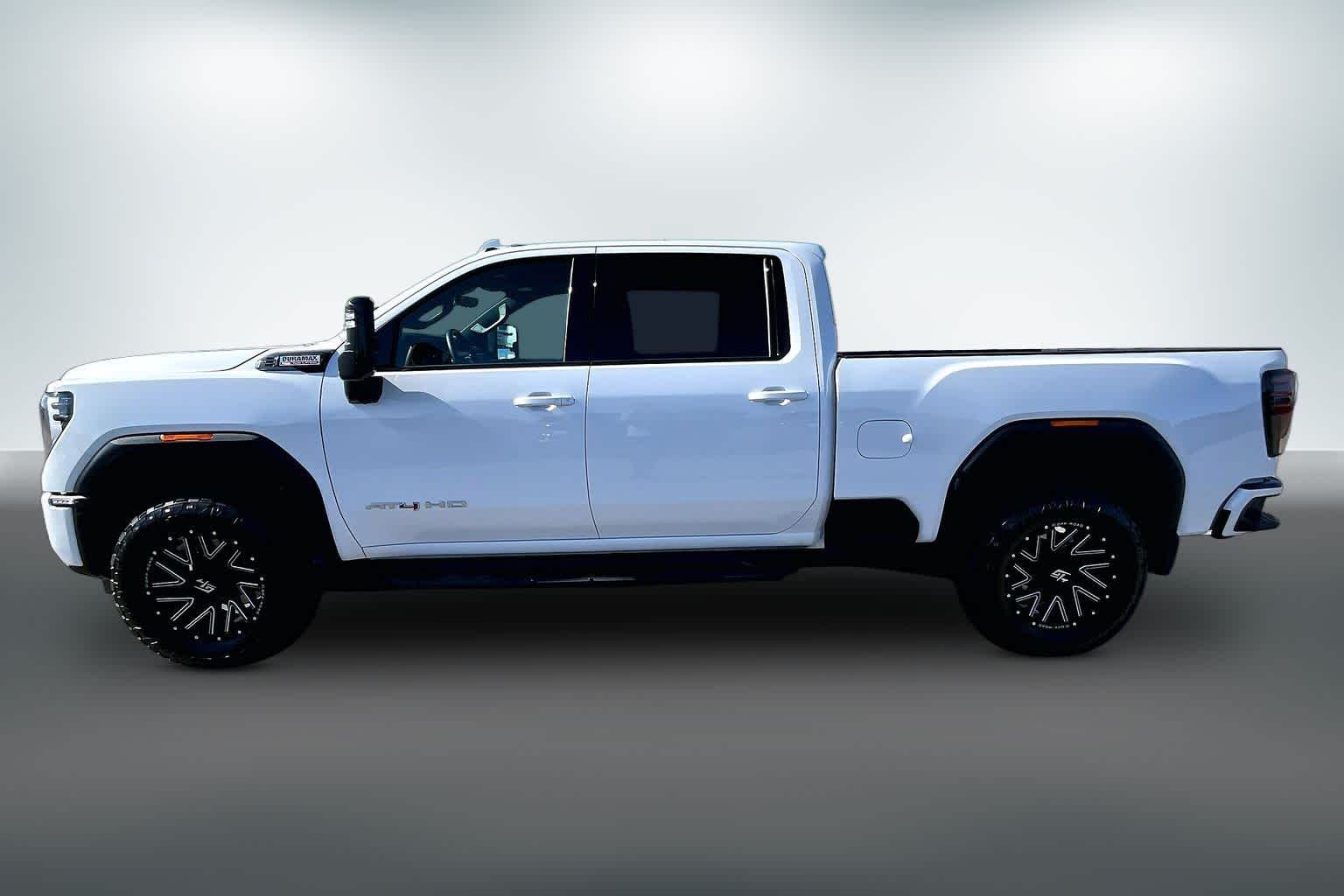 Thumbnail: 2025 GMC Sierra 3500 - 3