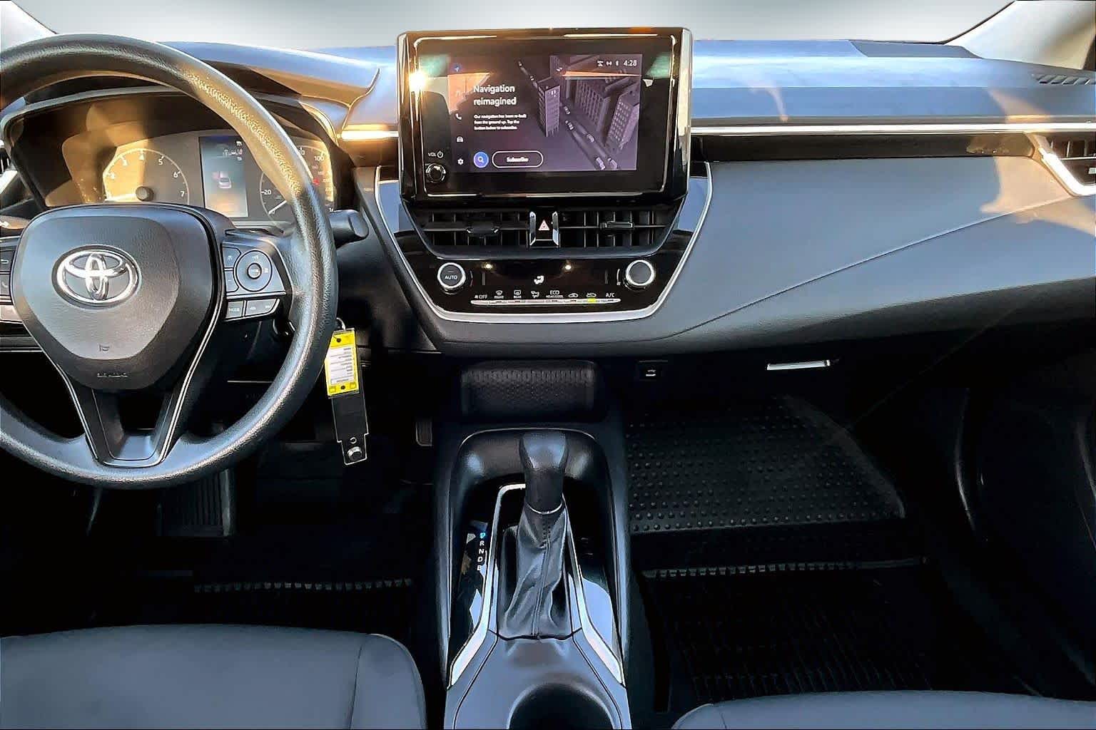 Thumbnail: 2023 Toyota Corolla - 10