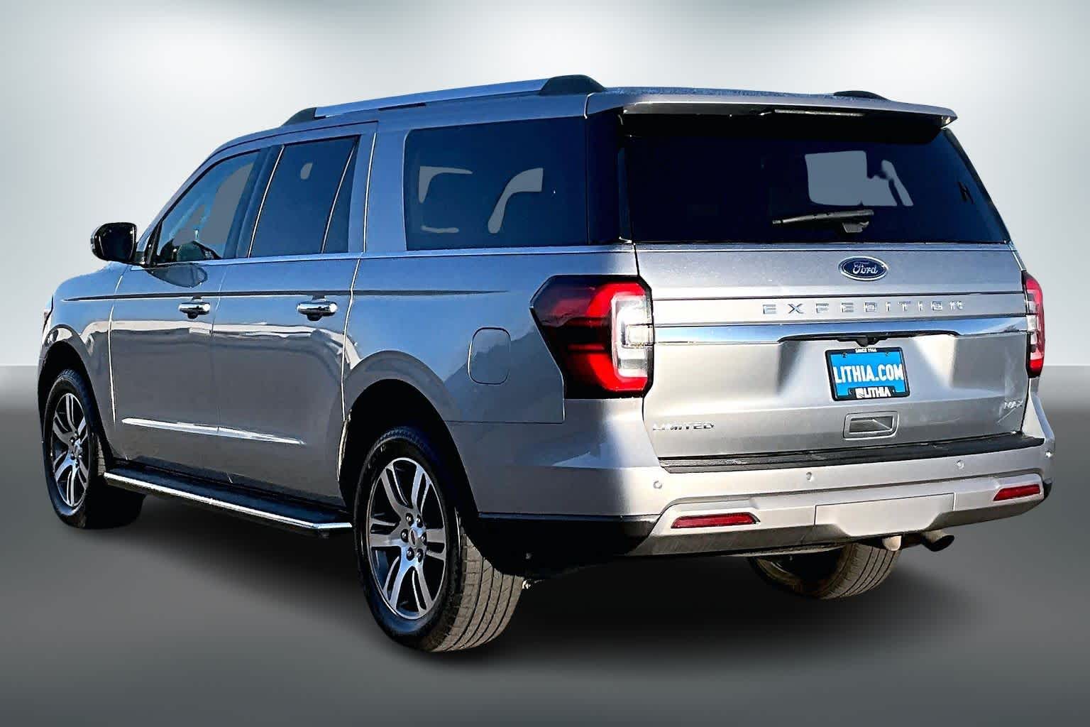 Thumbnail: 2023 Ford Expedition MAX - 4
