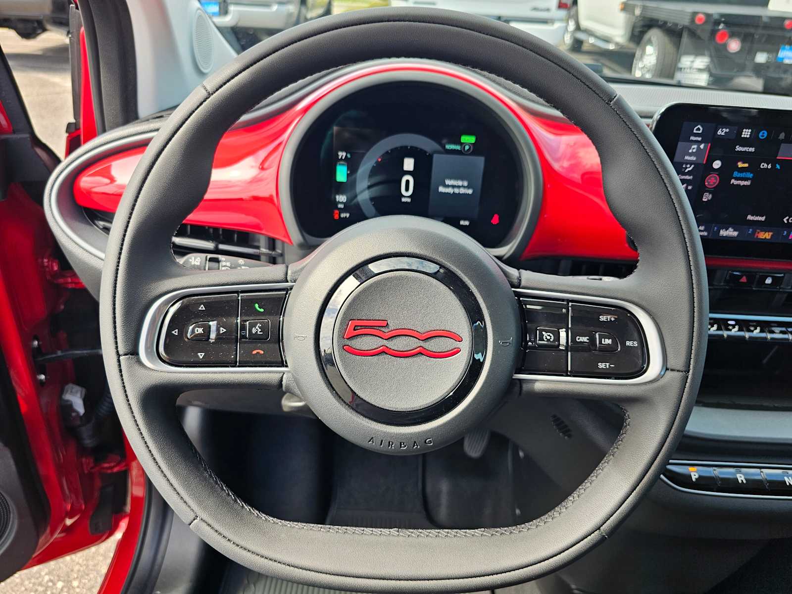 Thumbnail: 2024 Fiat 500e - 16