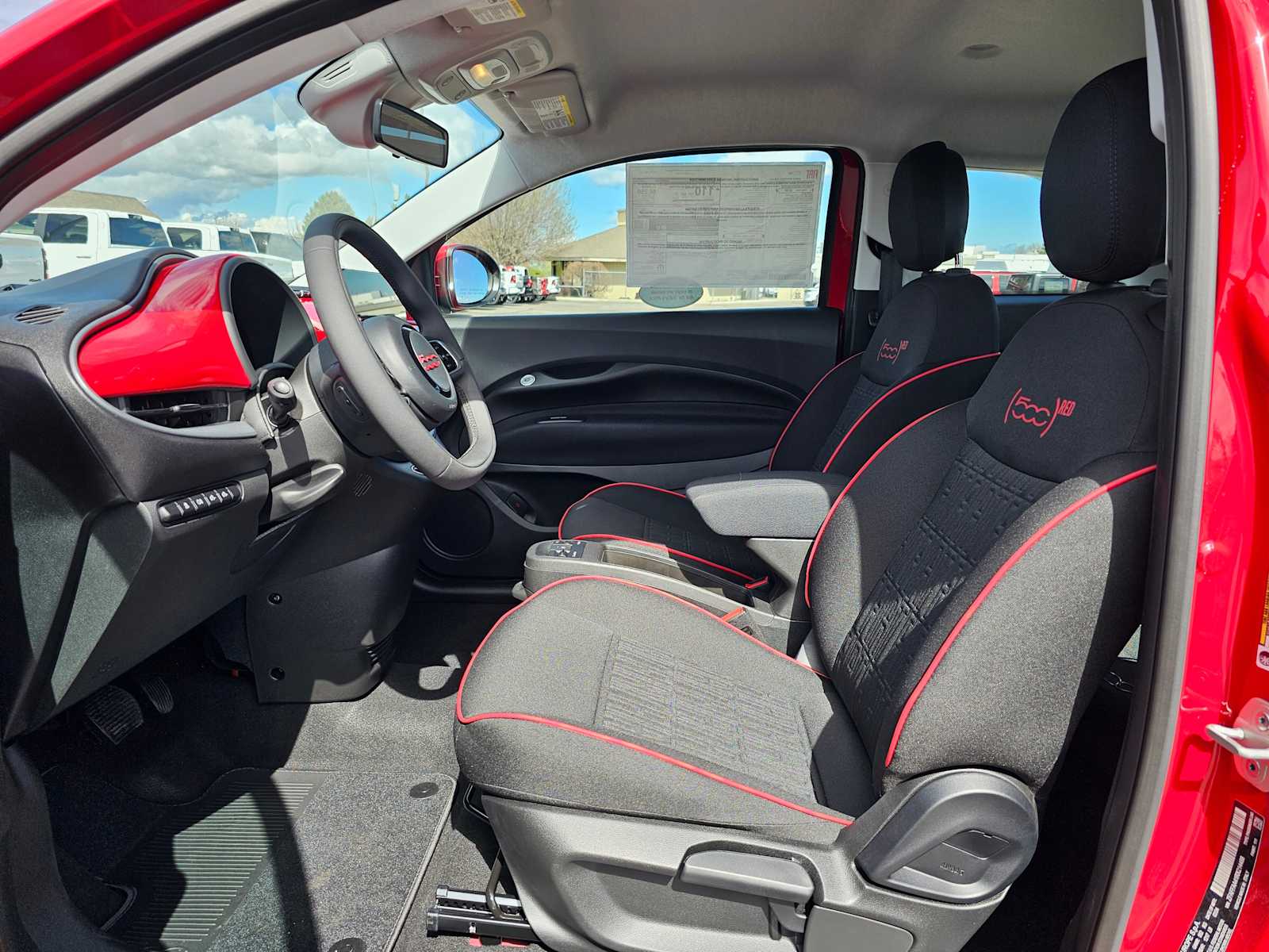Thumbnail: 2024 Fiat 500e - 11