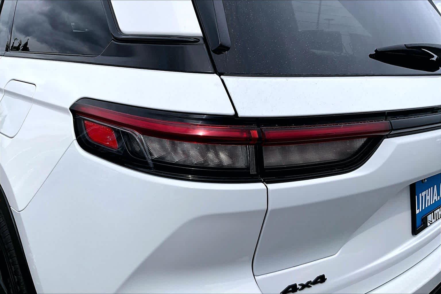 Thumbnail: 2023 Jeep Grand Cherokee - 32