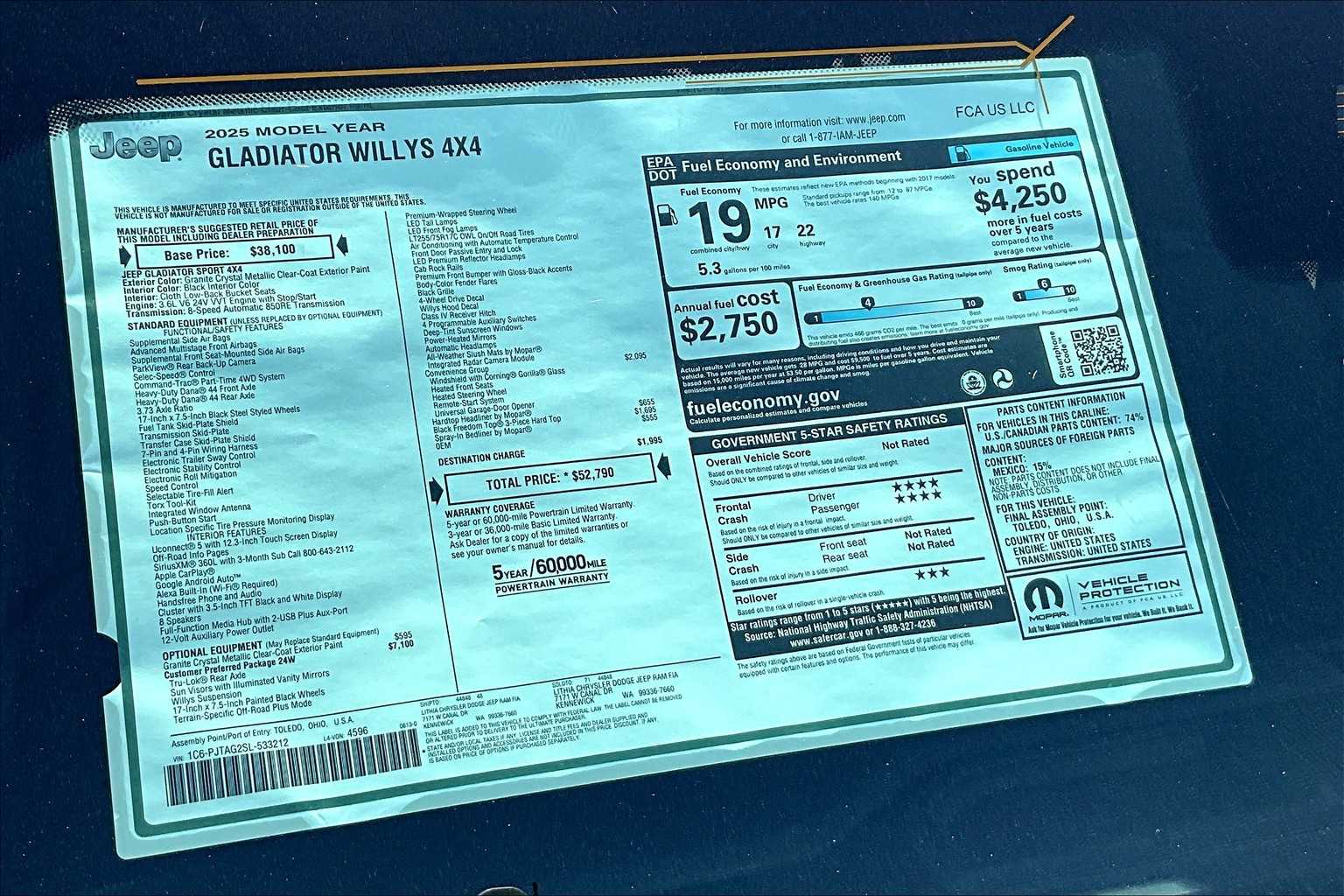 Thumbnail: 2025 Jeep Gladiator - 23