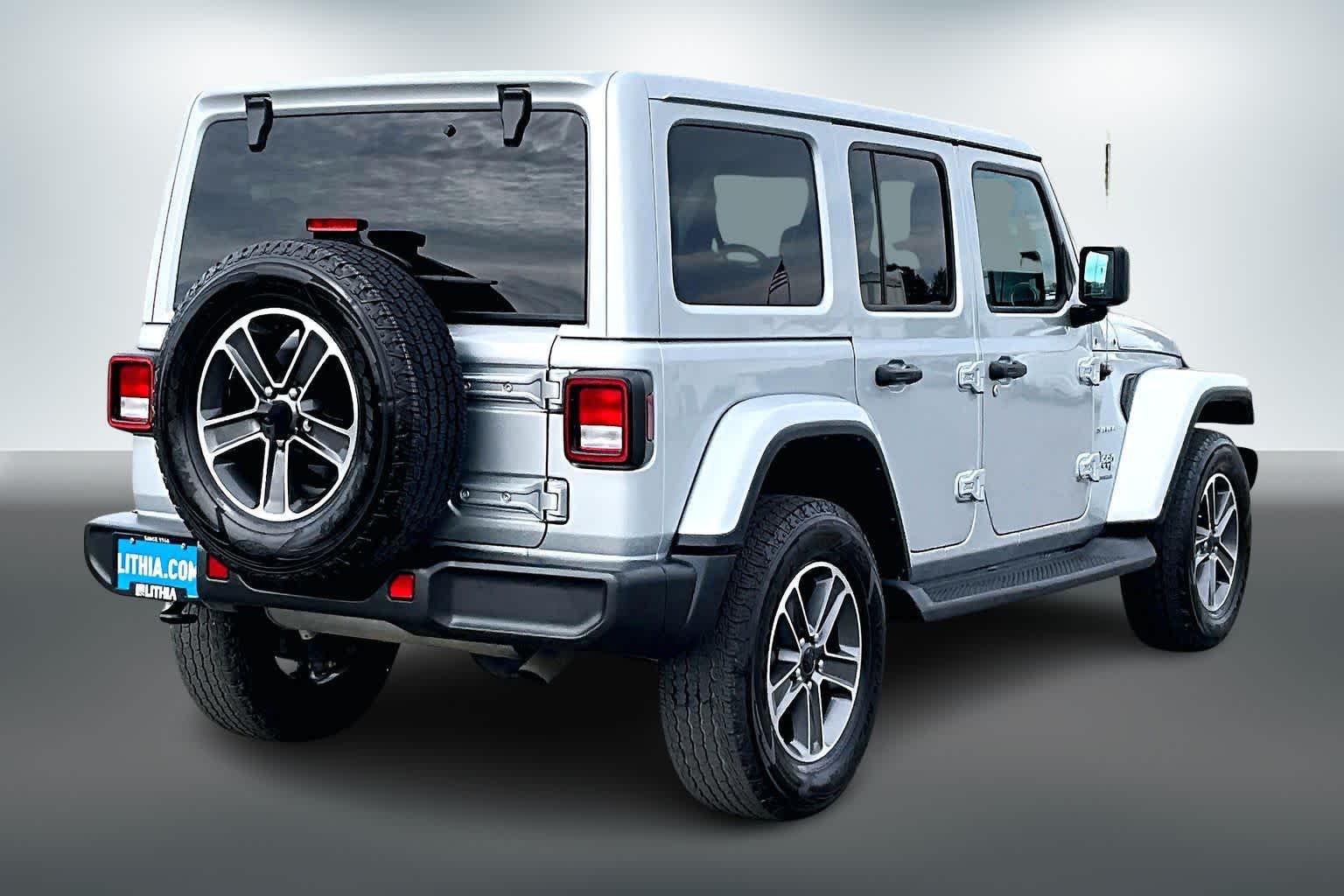 Thumbnail: 2023 Jeep Wrangler - 22