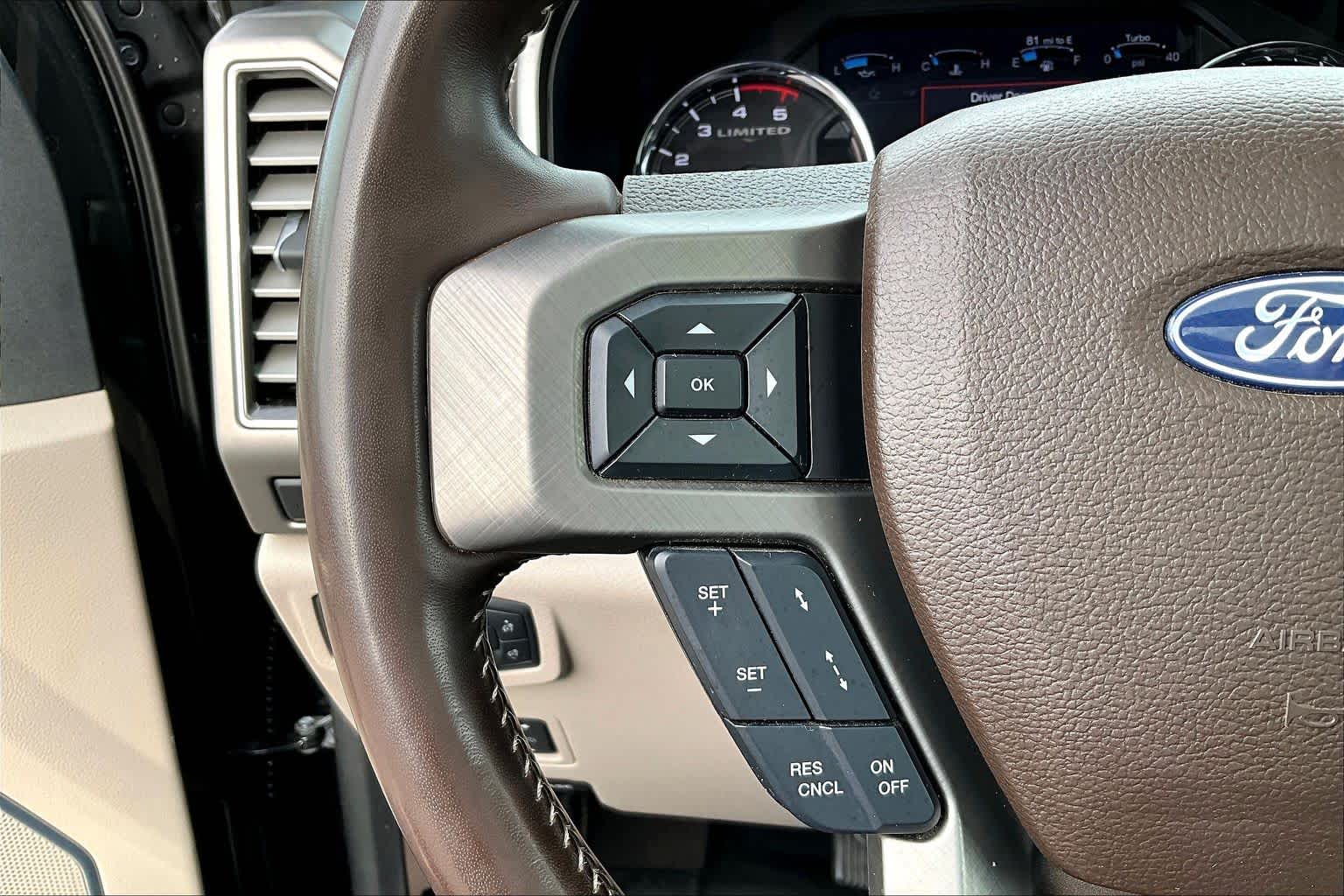 Thumbnail: 2019 Ford Econoline - 22