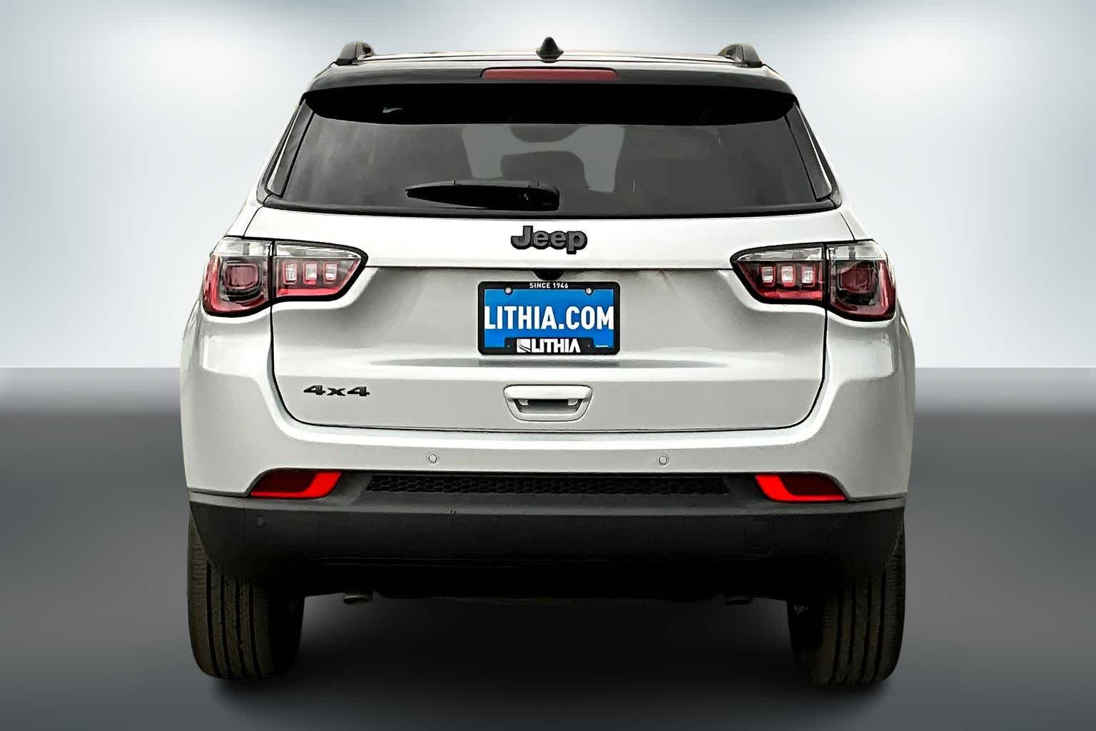 Thumbnail: 2026 Jeep Compass - 5