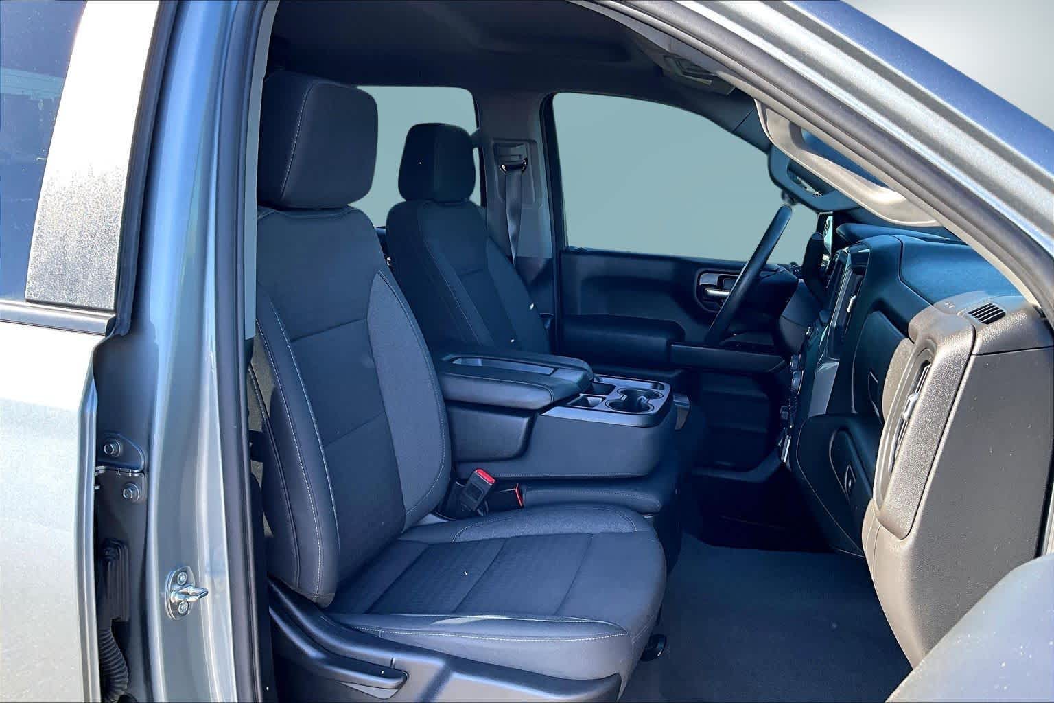 Thumbnail: 2024 Chevrolet Silverado 1500 - 13