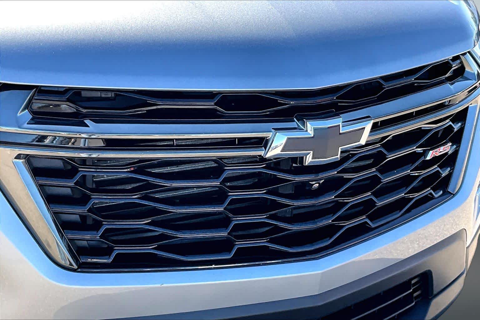 Thumbnail: 2023 Chevrolet Traverse - 32