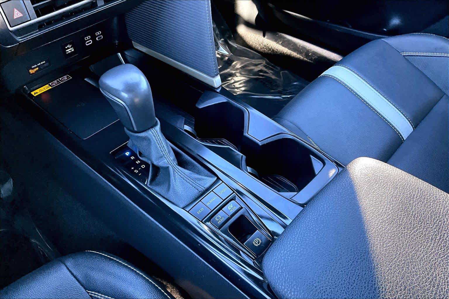 Thumbnail: 2025 Toyota Camry - 16