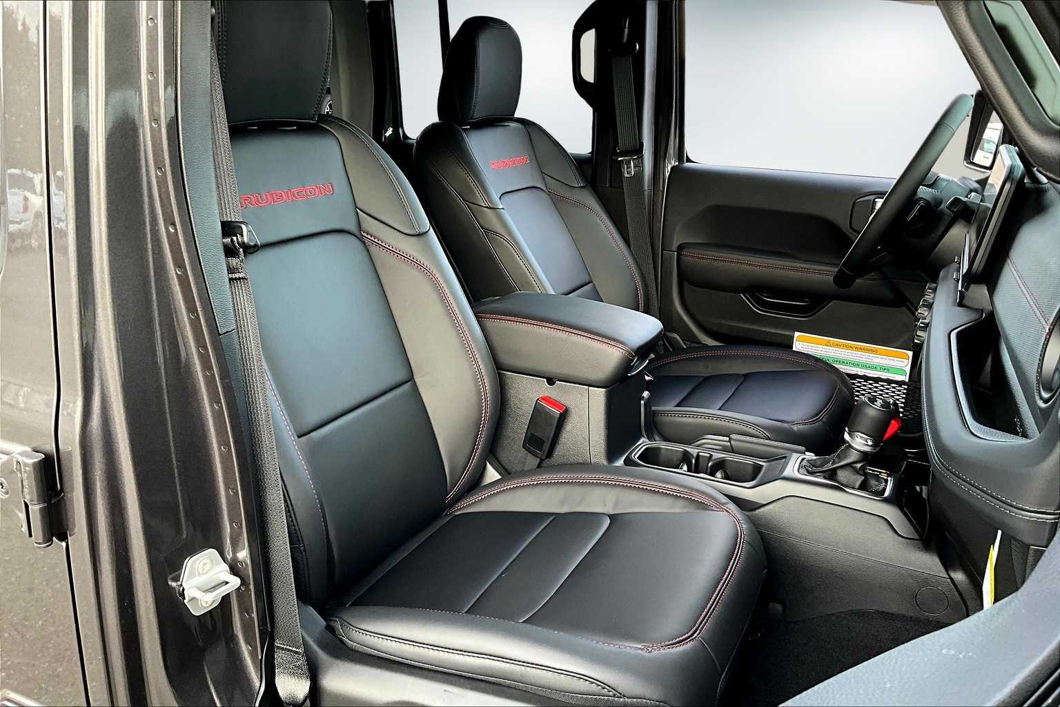 Thumbnail: 2025 Jeep Wrangler - 14