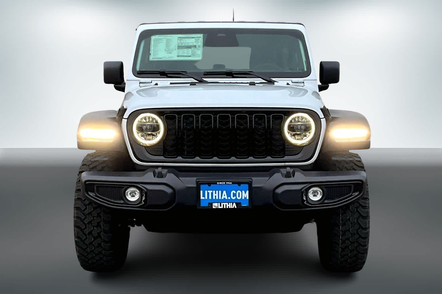 Thumbnail: 2026 Jeep Wrangler - 6