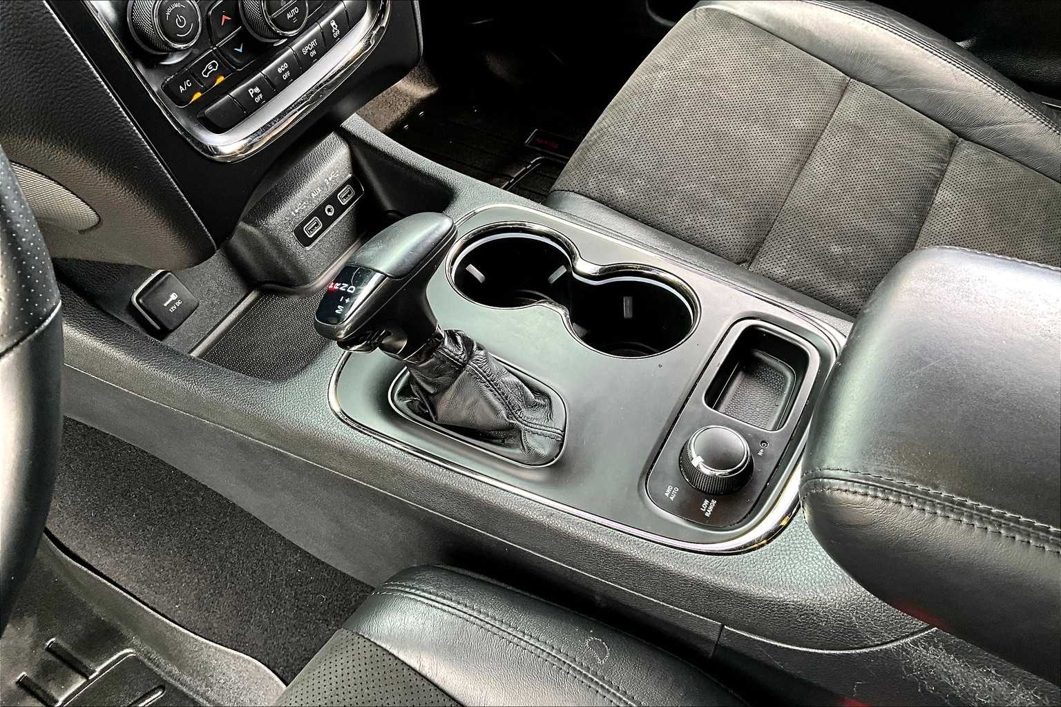 Thumbnail: 2019 Dodge Durango - 16