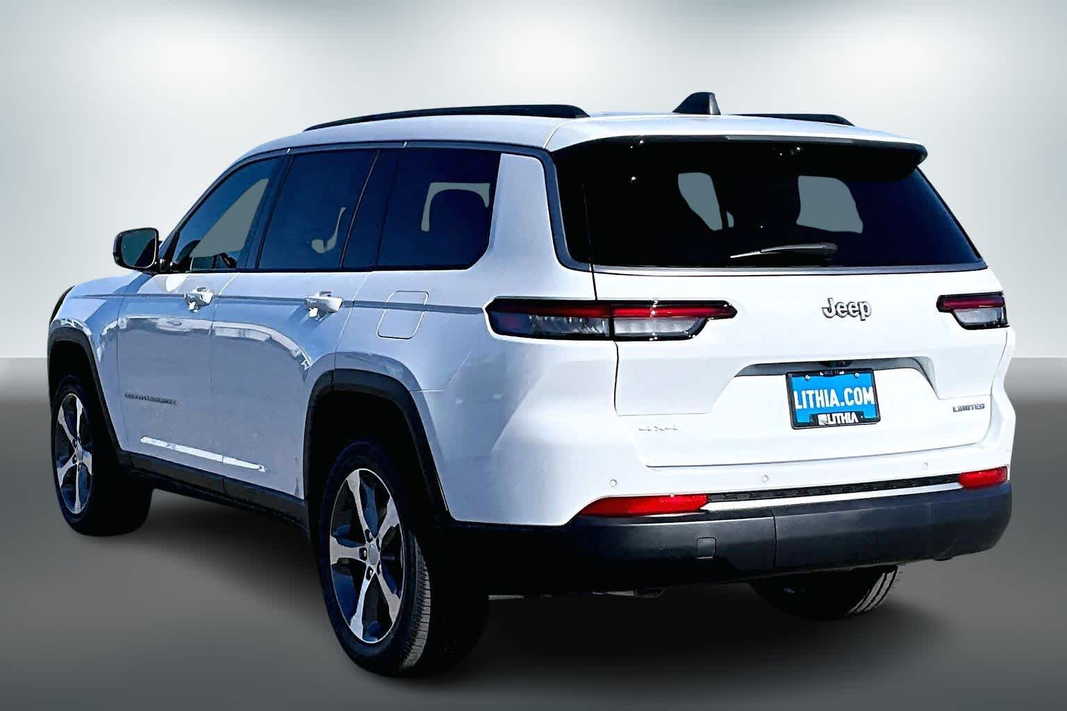 Thumbnail: 2026 Jeep Grand Cherokee - 4