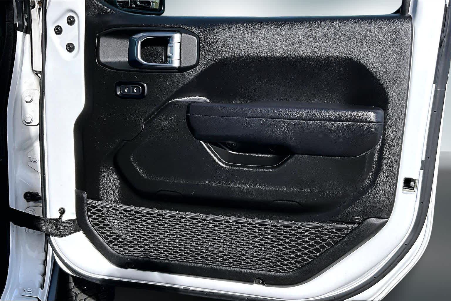 Thumbnail: 2024 Jeep Wrangler - 27