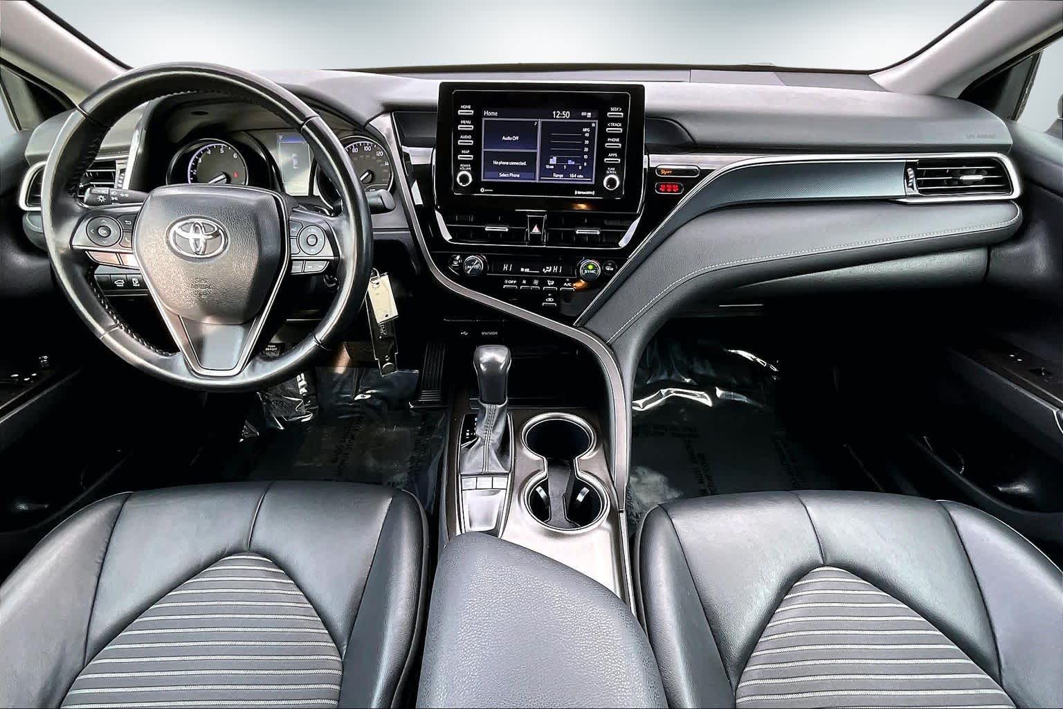 Thumbnail: 2024 Toyota Camry - 10