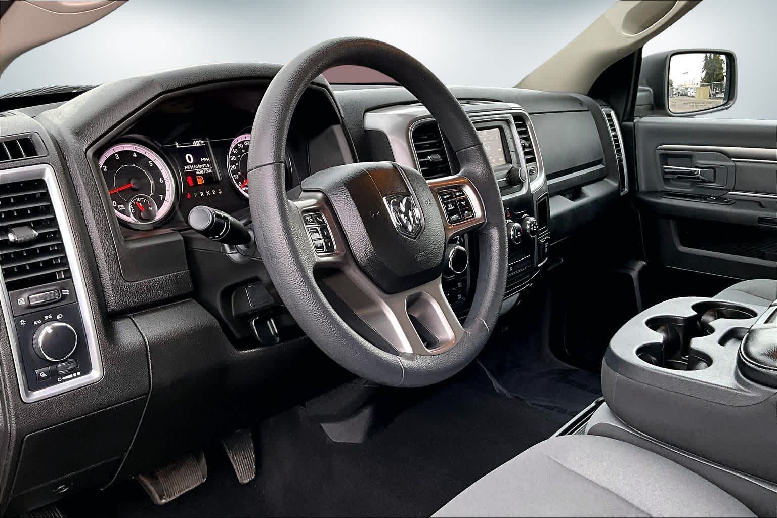 Thumbnail: 2023 RAM 1500 Classic - 2