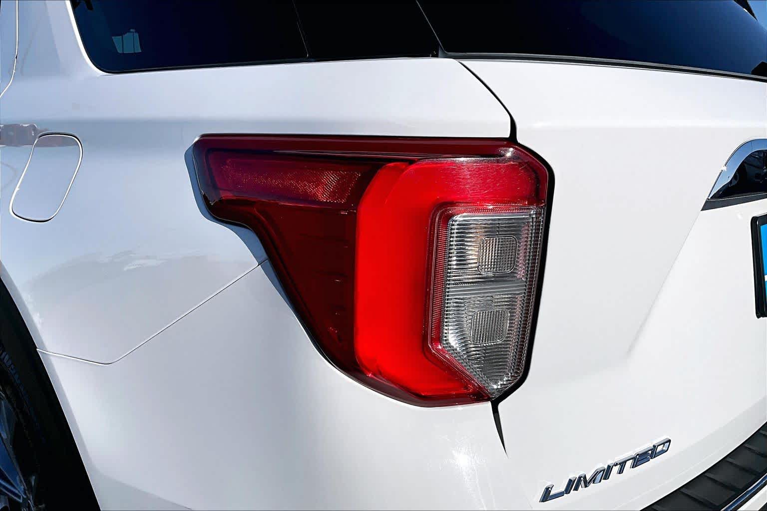 Thumbnail: 2023 Ford Explorer - 31