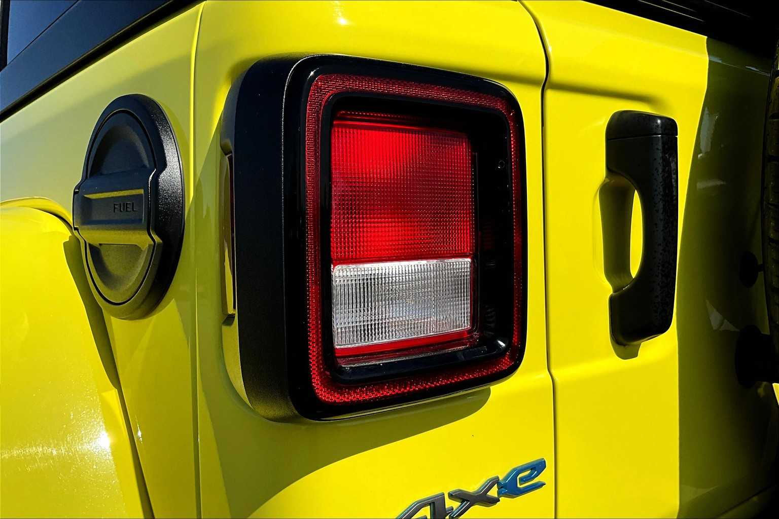 Thumbnail: 2024 Jeep Wrangler - 33
