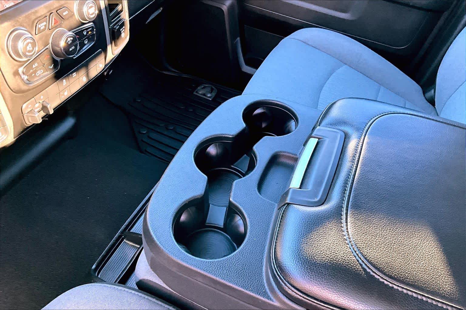 Thumbnail: 2021 RAM 1500 Classic - 15